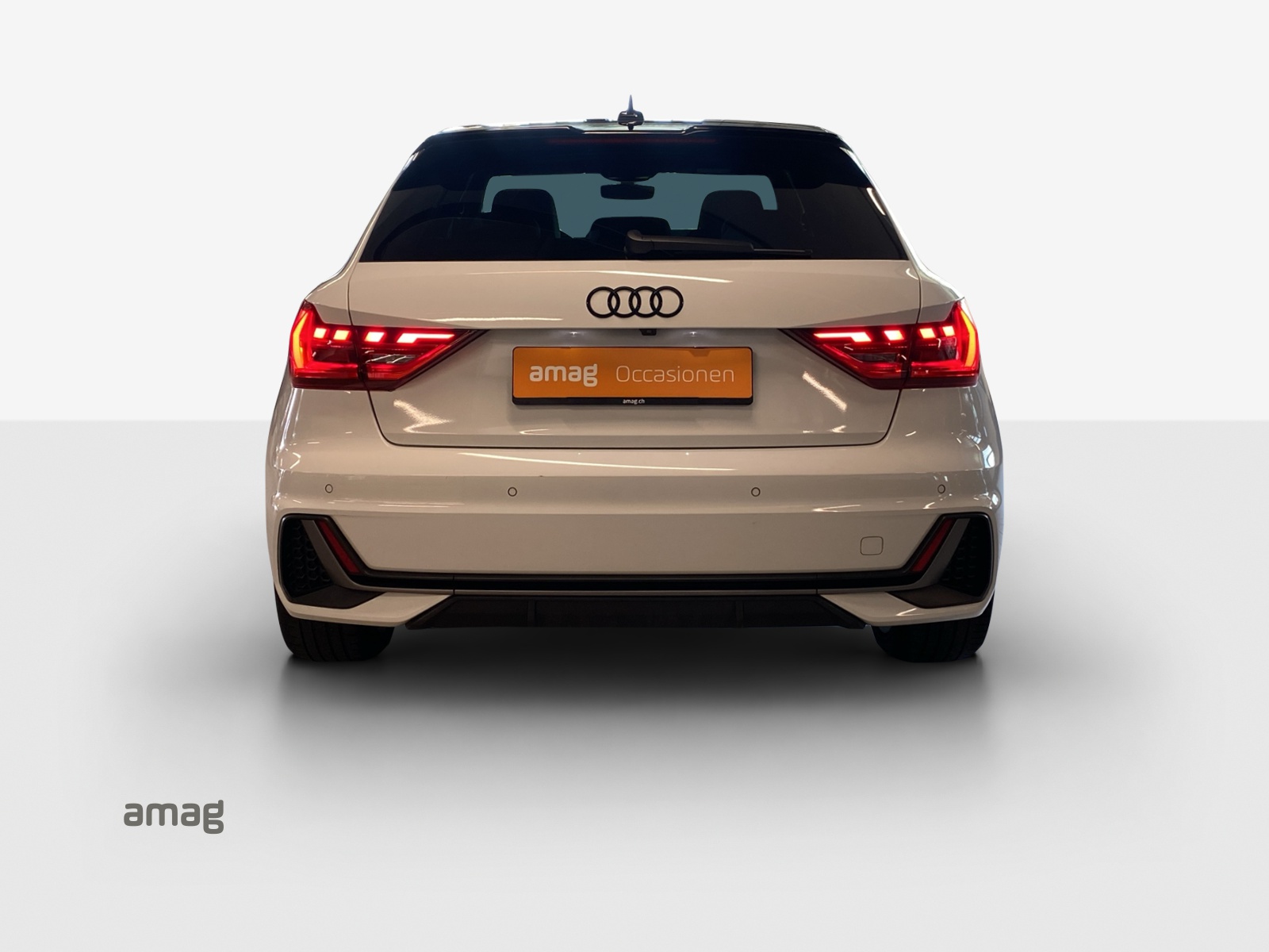 AUDI A1 Sportback 30 TFSI S Line Attraction S-tronic-image-3