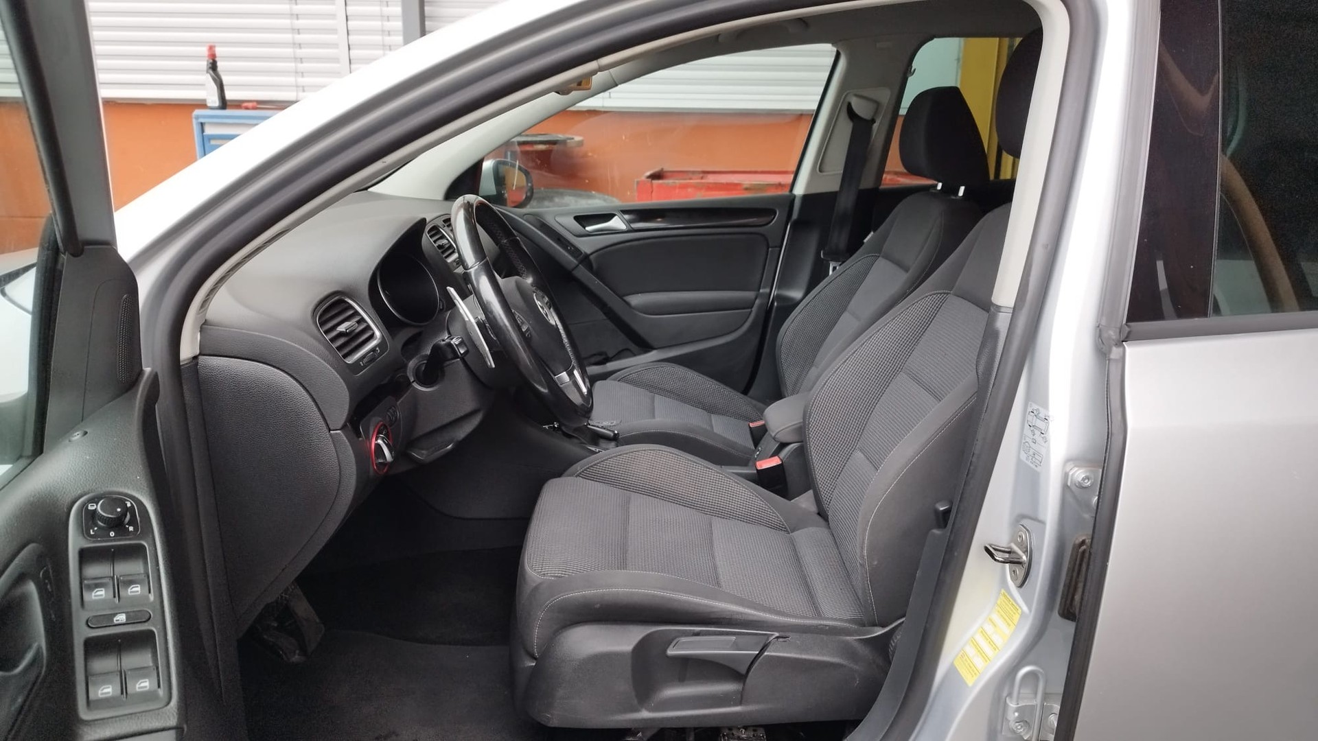 VW Golf 1.4 TSI Highline DSG-image-7