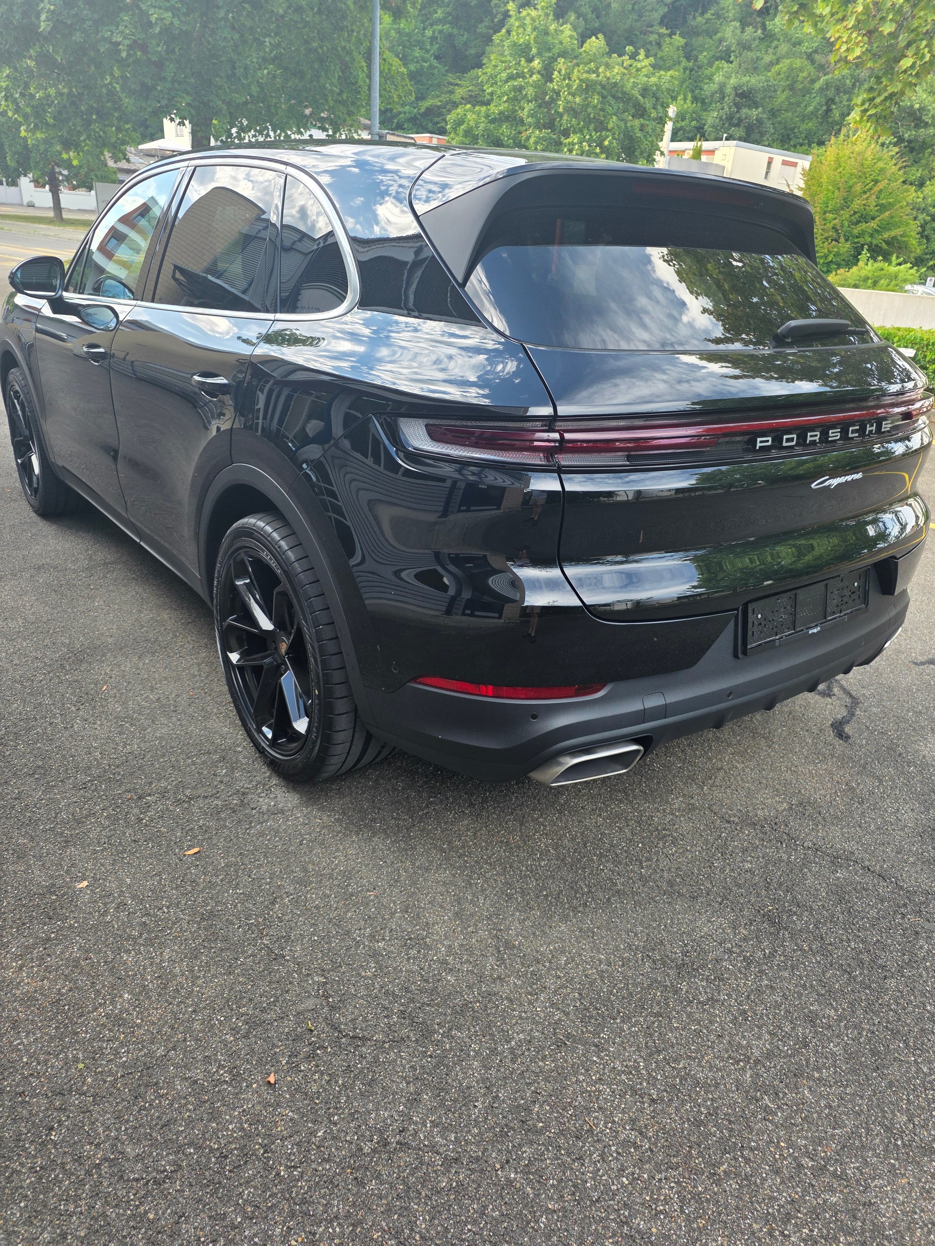 PORSCHE CAYENNE-image-0