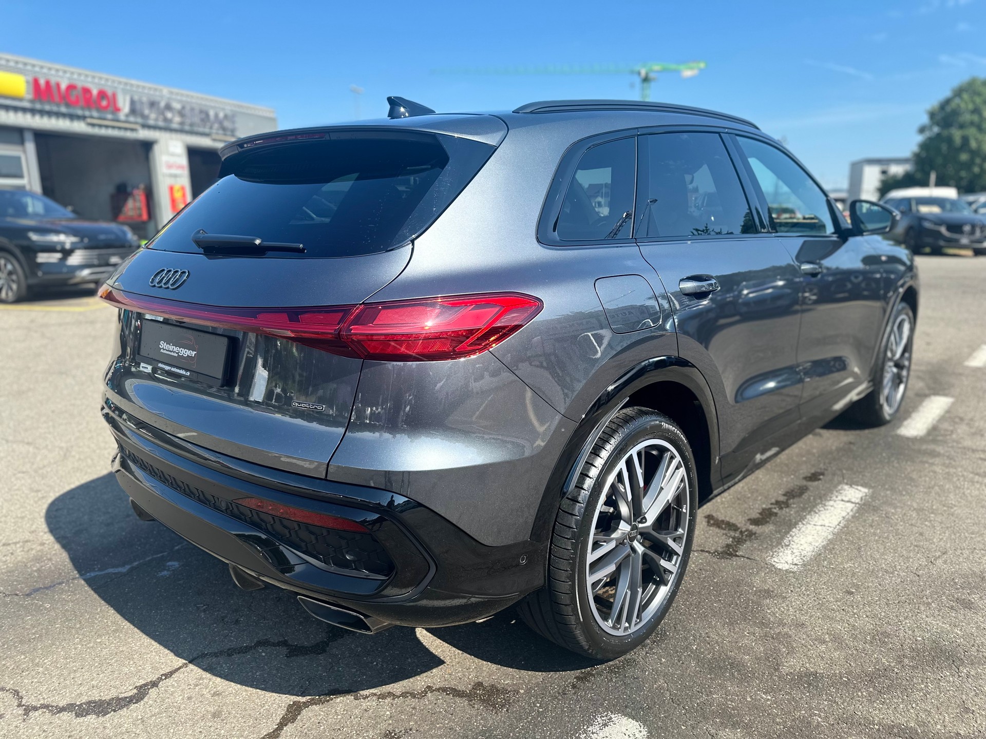 AUDI Q5 TFSI quatto 150 kW S-tronic ° Edition One ° 5 Jahre Werksgarantie °-image-10