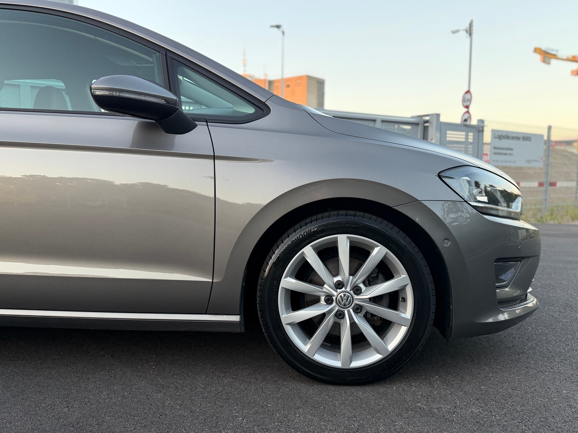 VW Golf Sportsvan 1.4 TSI Allstar DSG-image-11