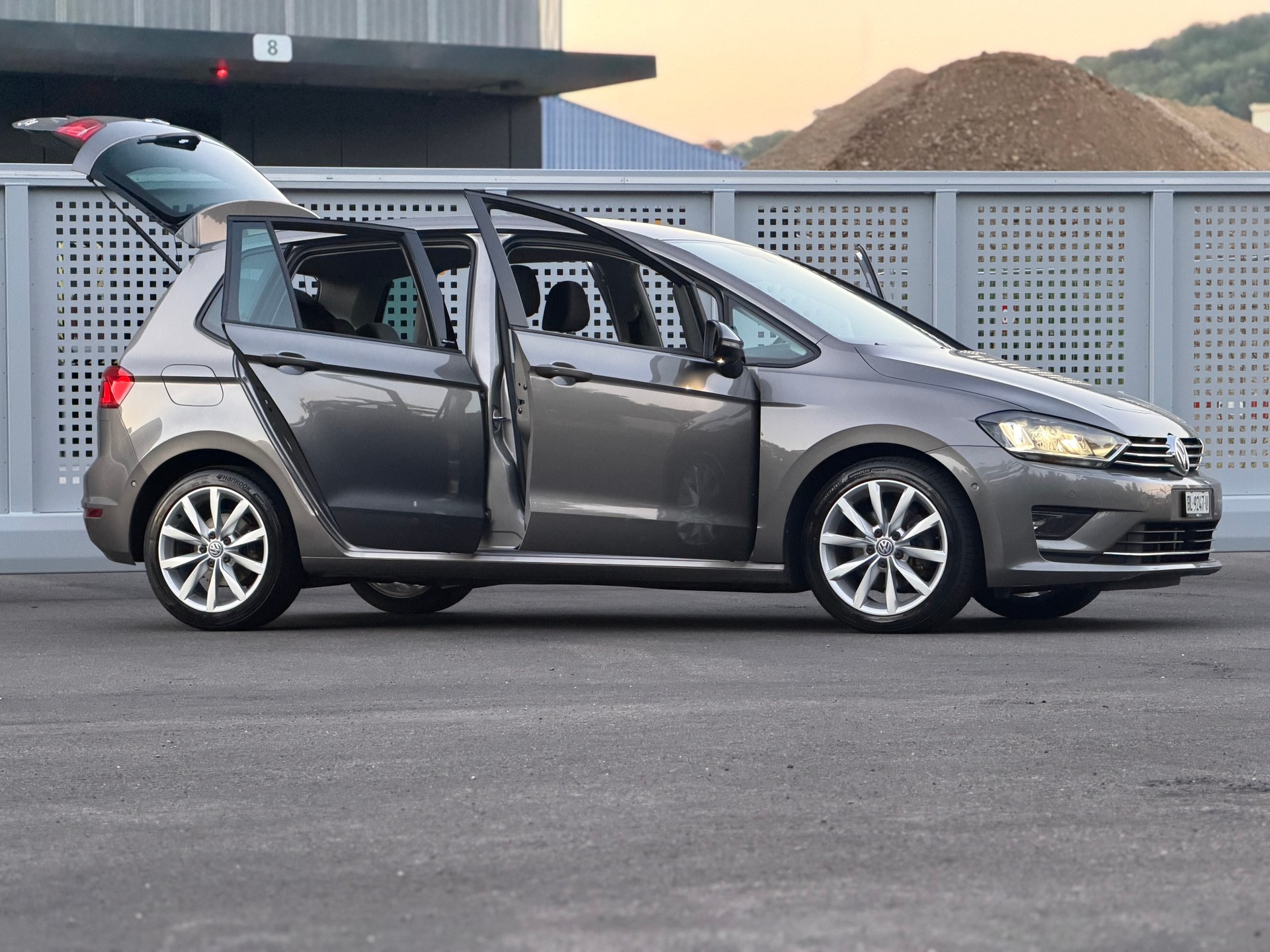 VW Golf Sportsvan 1.4 TSI Allstar DSG-image-28