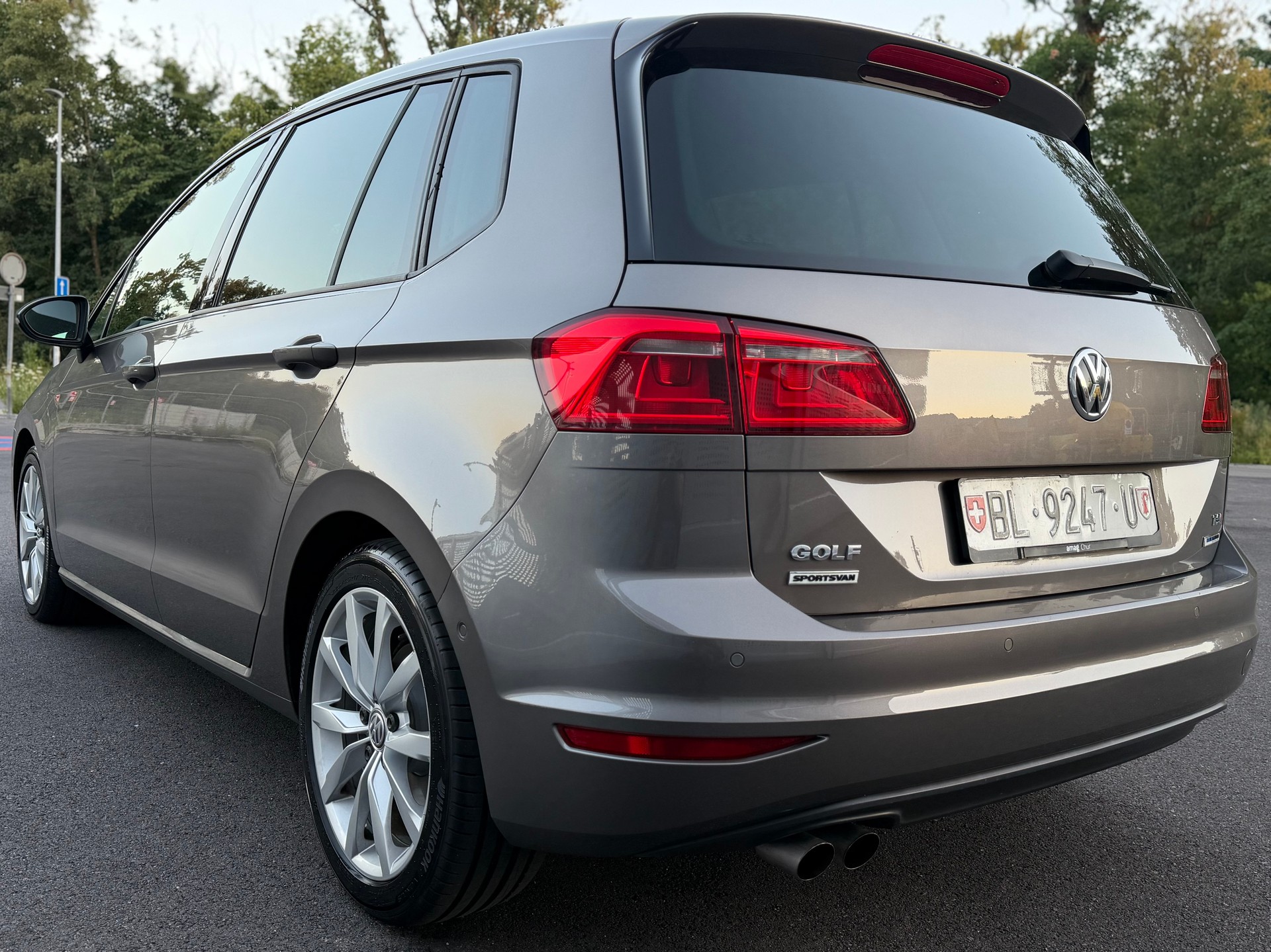 VW Golf Sportsvan 1.4 TSI Allstar DSG-image-5