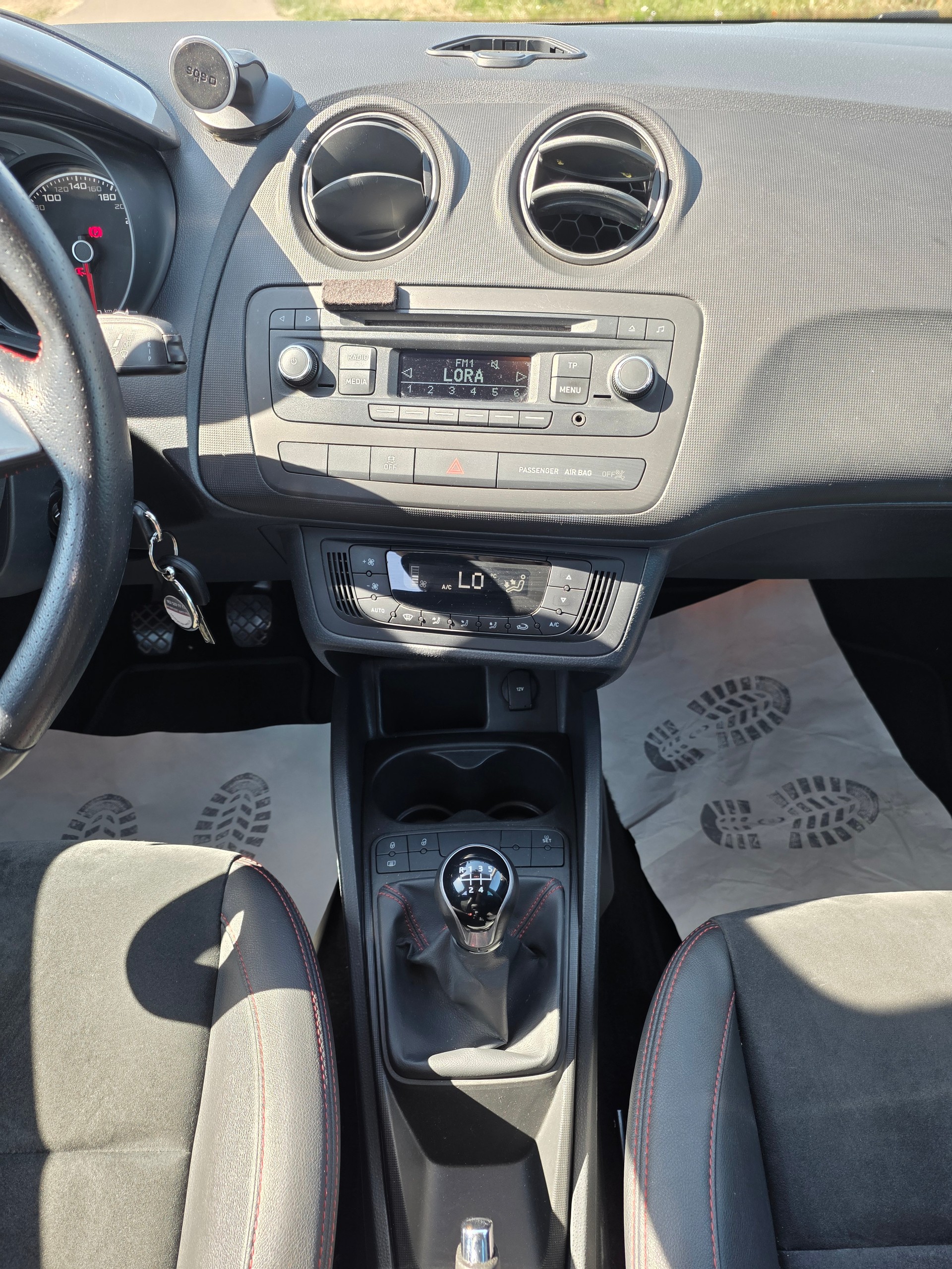 SEAT Ibiza SC 1.6 TDI FR-image-11