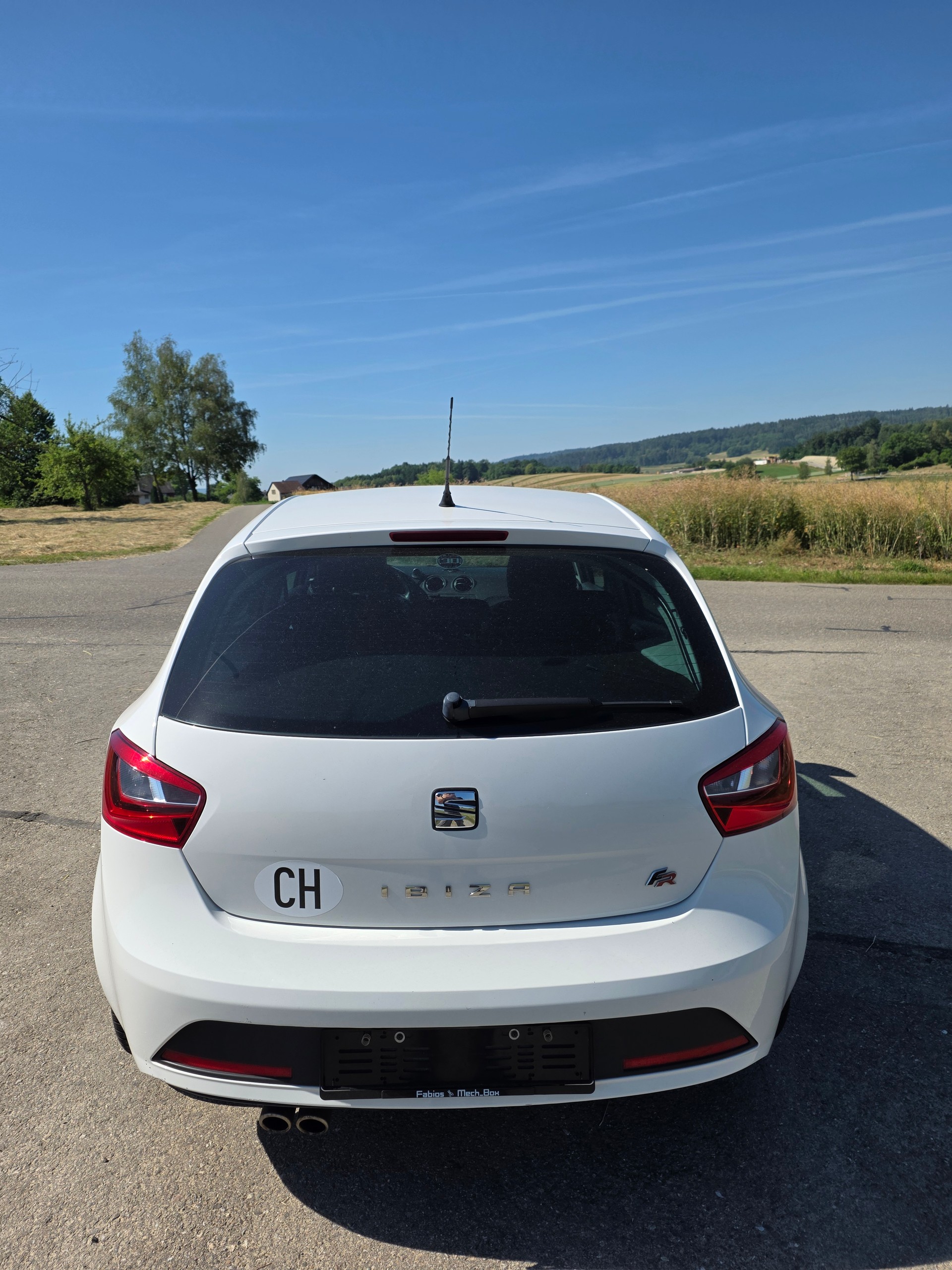 SEAT Ibiza SC 1.6 TDI FR-image-4