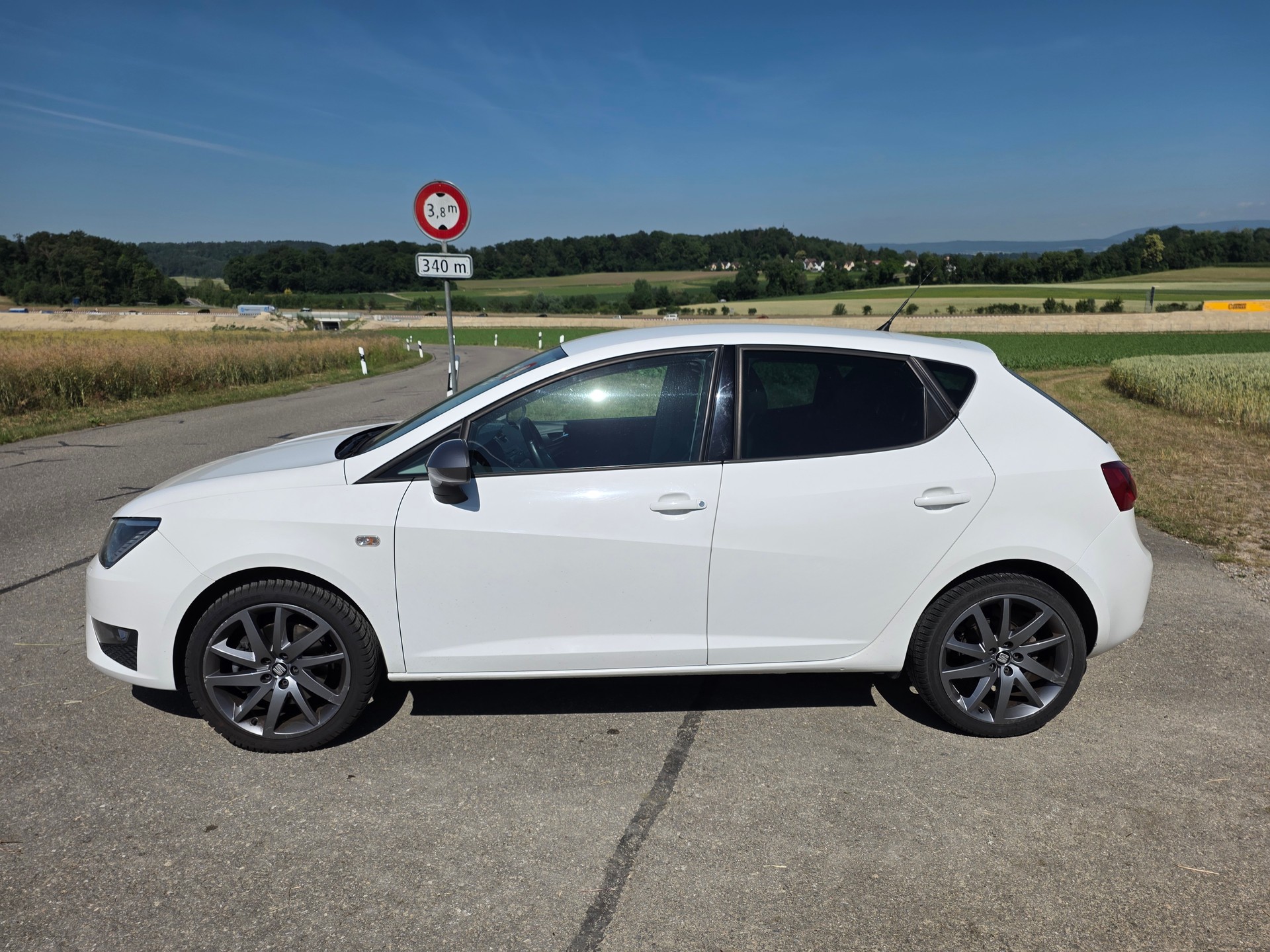 SEAT Ibiza SC 1.6 TDI FR-image-7
