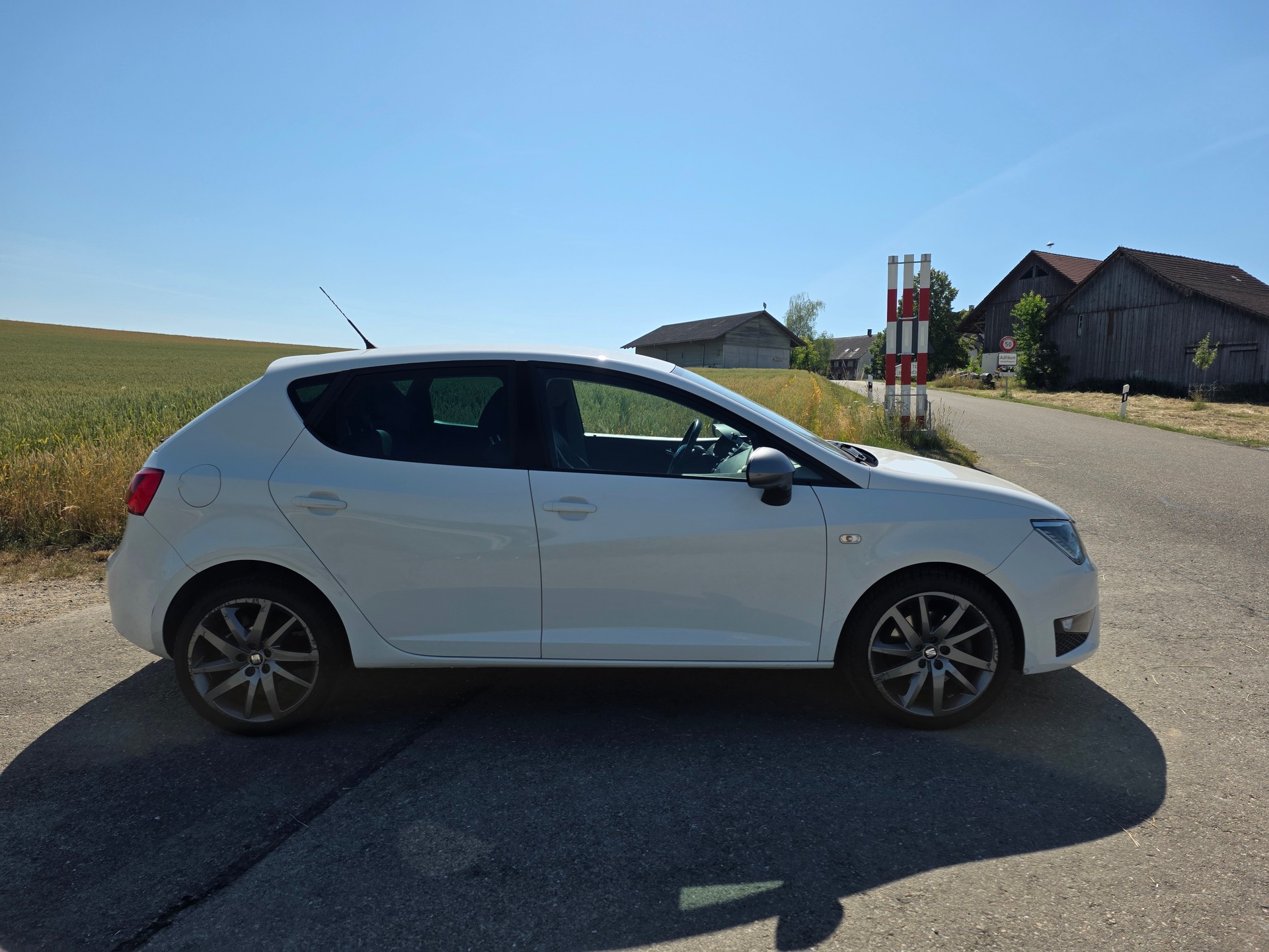 SEAT Ibiza SC 1.6 TDI FR-image-2