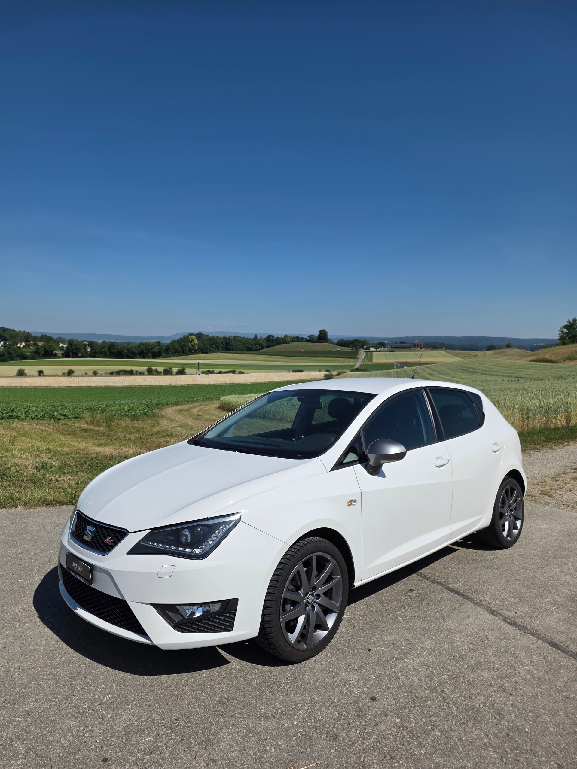 SEAT Ibiza SC 1.6 TDI FR-image-8