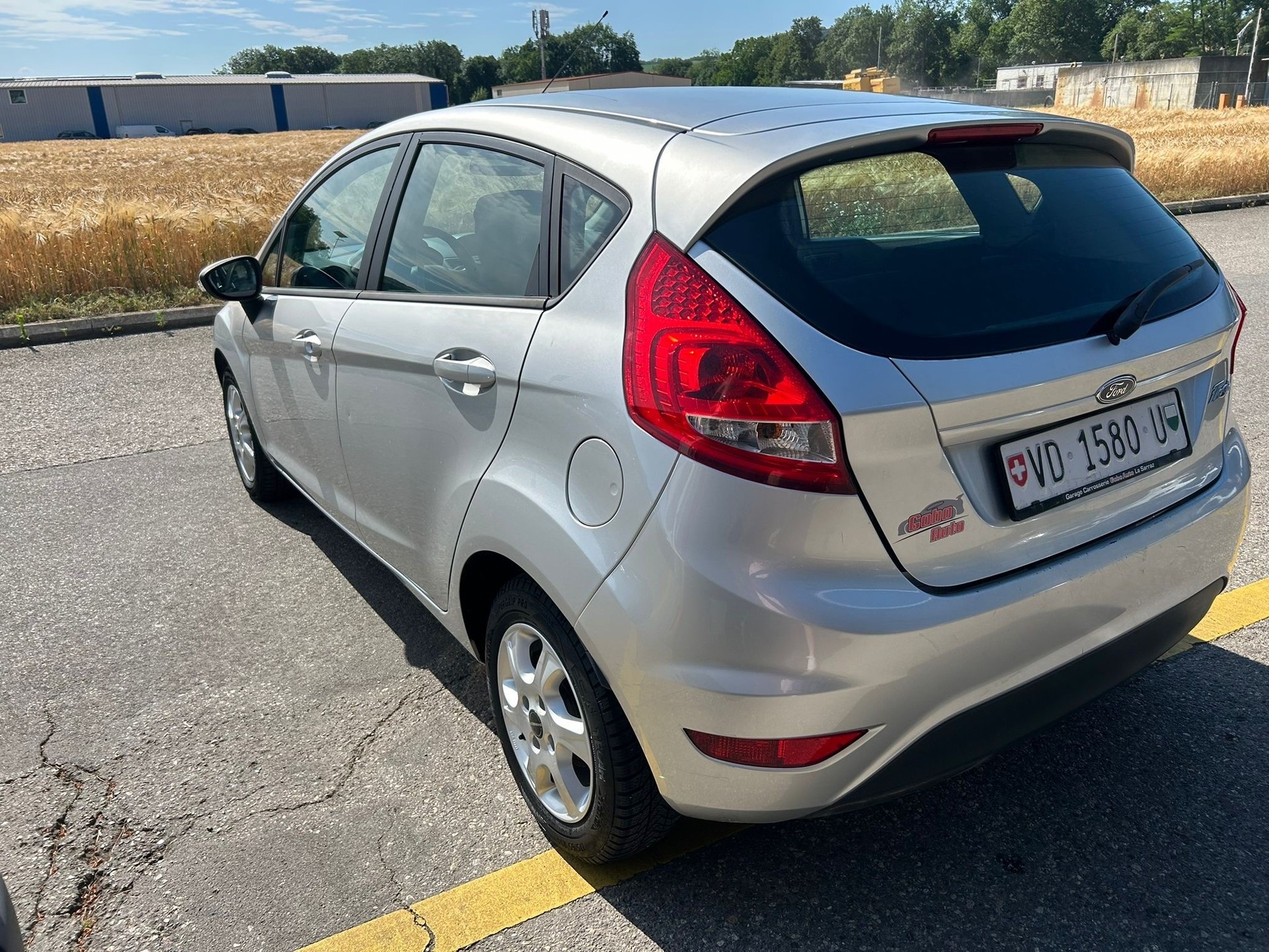 FORD Fiesta 1.4 16V Titanium-image-3