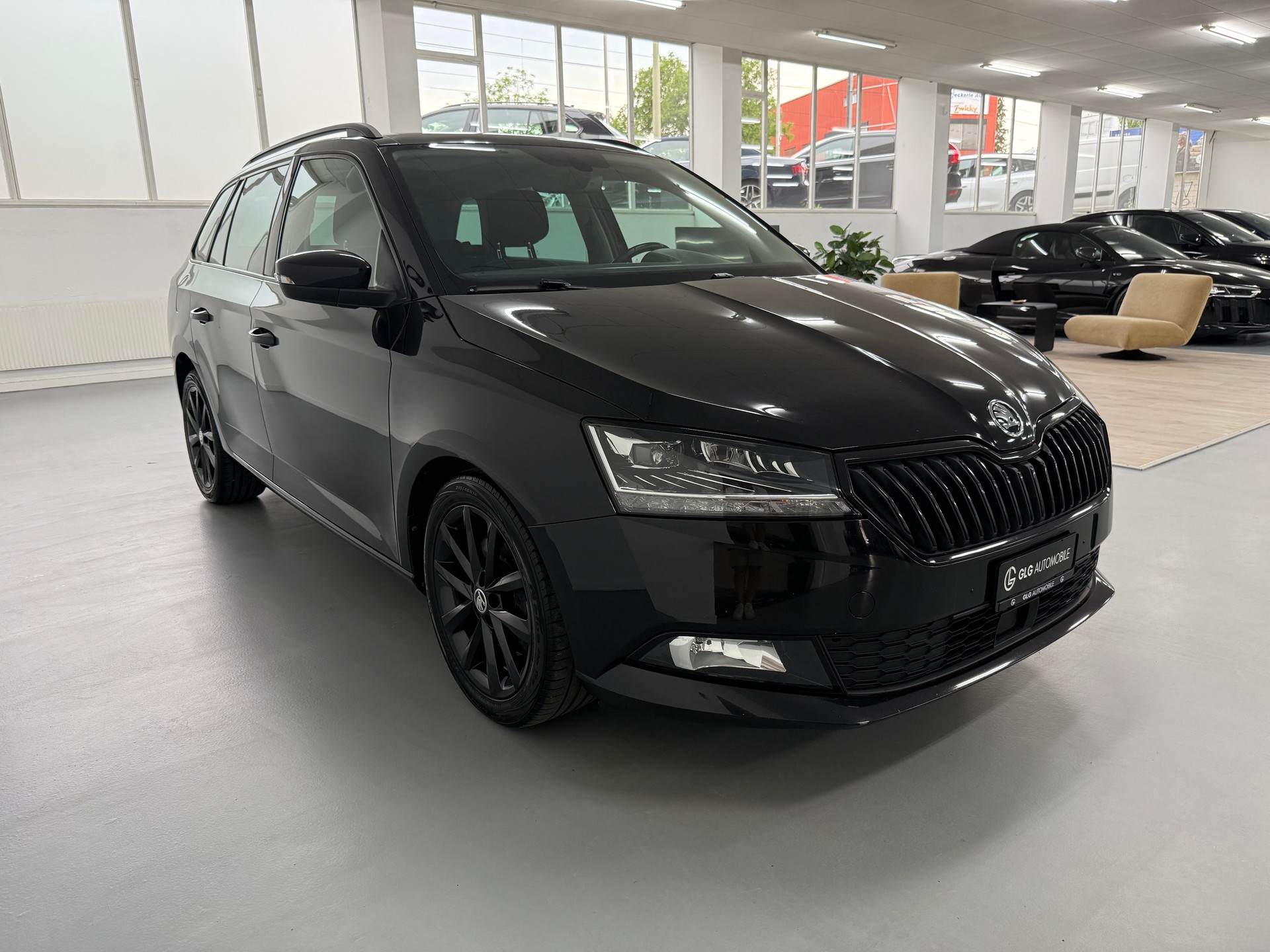 SKODA Fabia Combi 1.0 TSI Style DSG-image-2