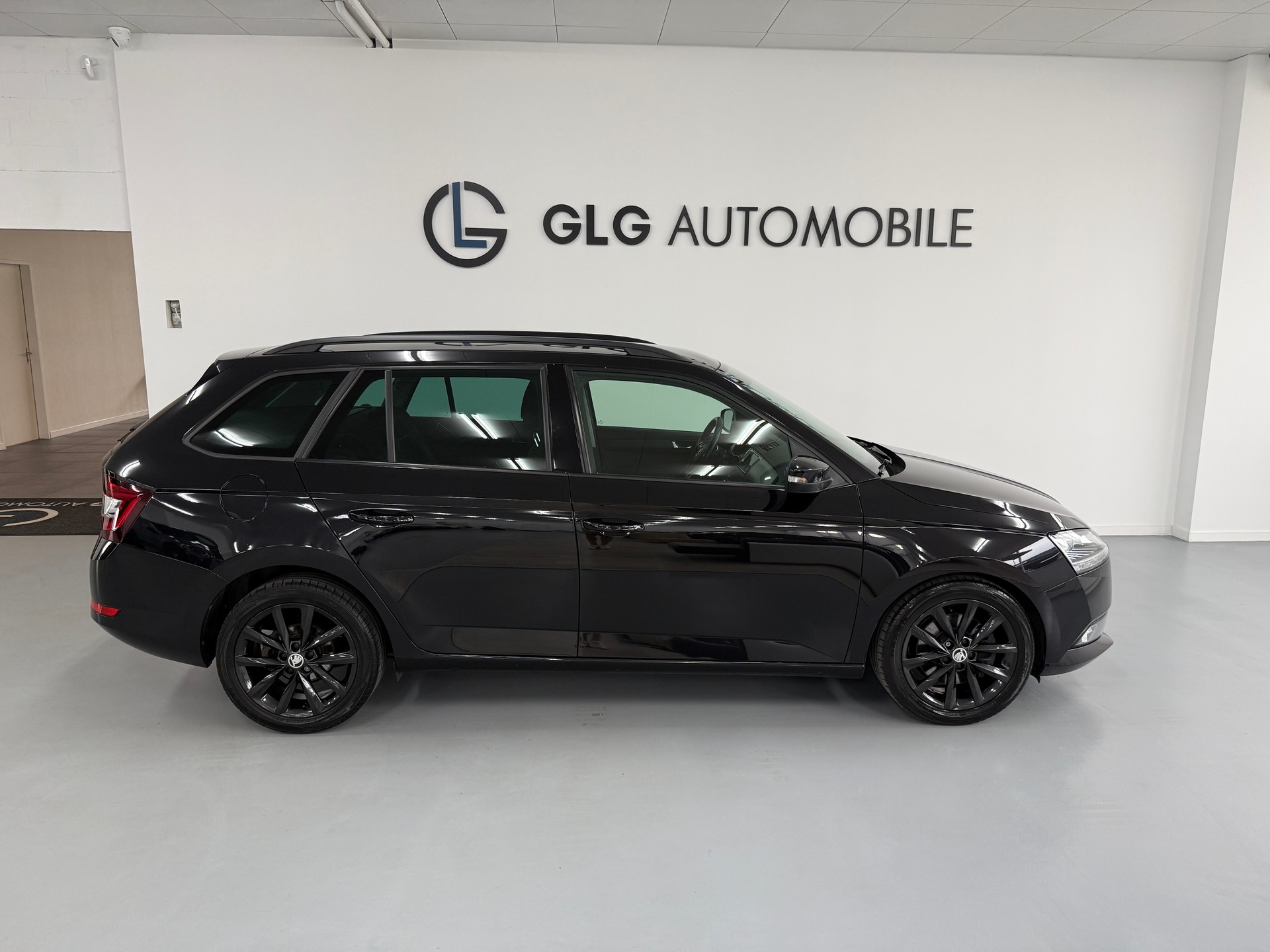 SKODA Fabia Combi 1.0 TSI Style DSG-image-4