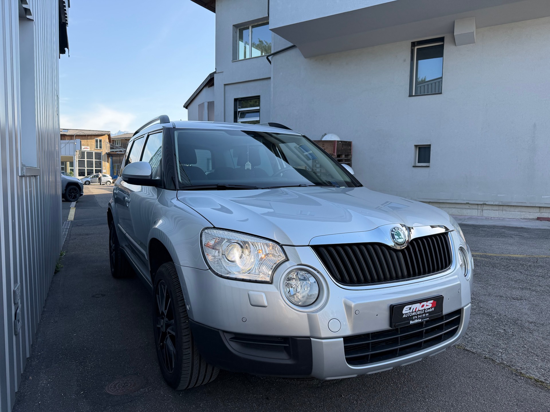 SKODA Yeti 2.0 TDI Adventure 4x4 DSG-image-2