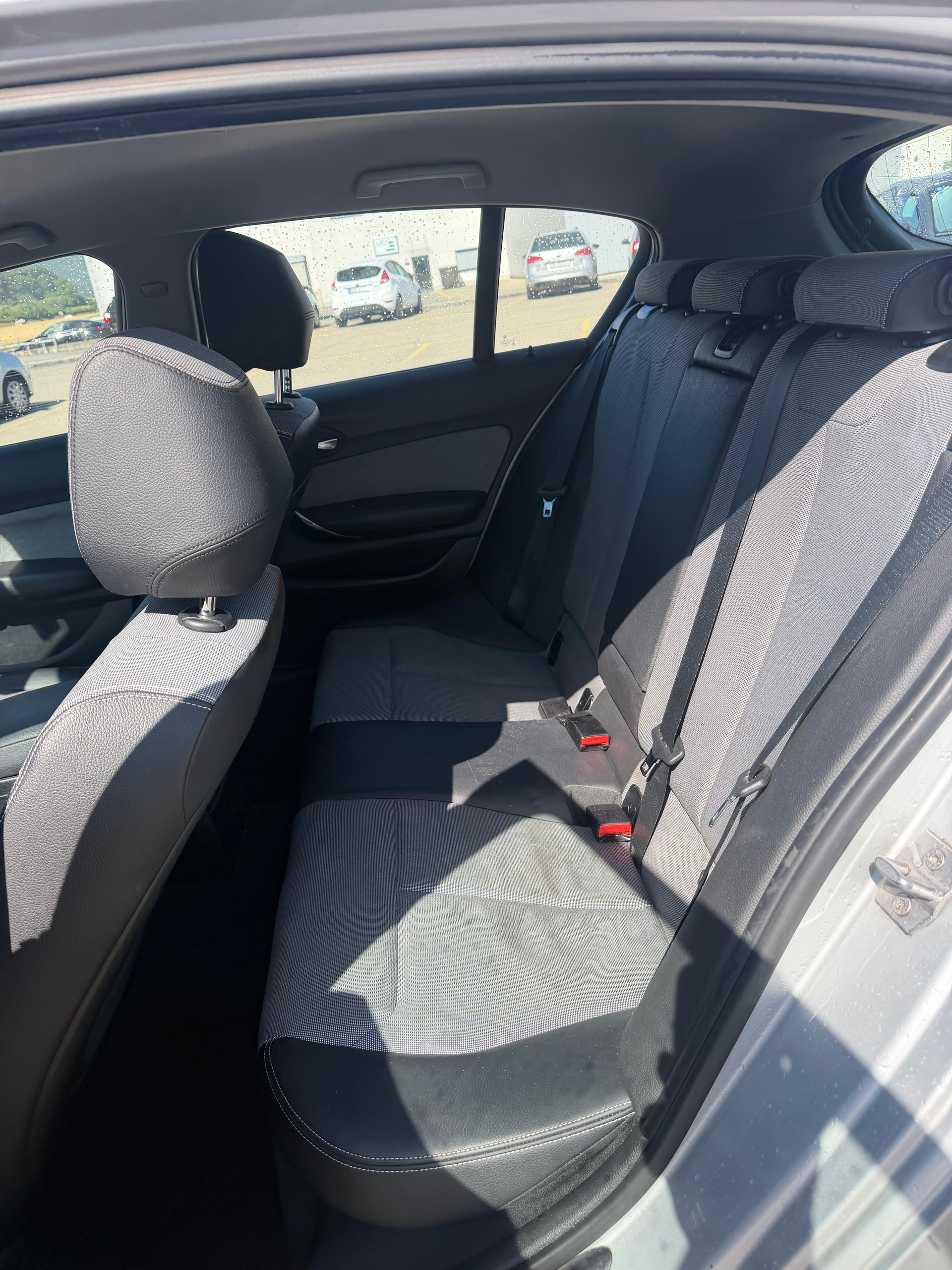 BMW 118d Sport Line Steptronic-image-8