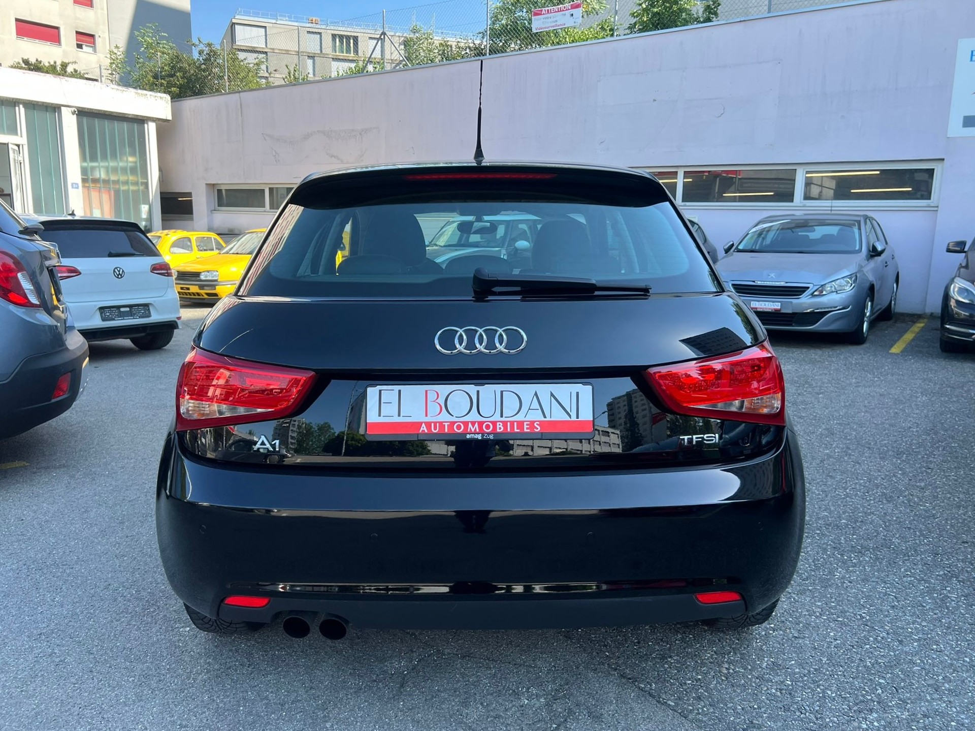 AUDI A1 Sportback 1.4 TFSI Attraction-image-4