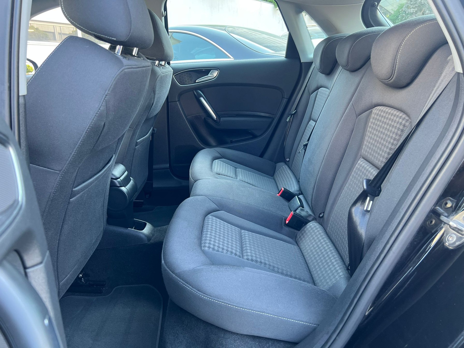 AUDI A1 Sportback 1.4 TFSI Attraction-image-11