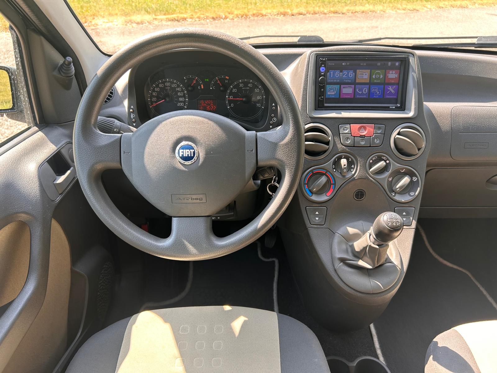 FIAT Panda 1.2 Emotion-image-16