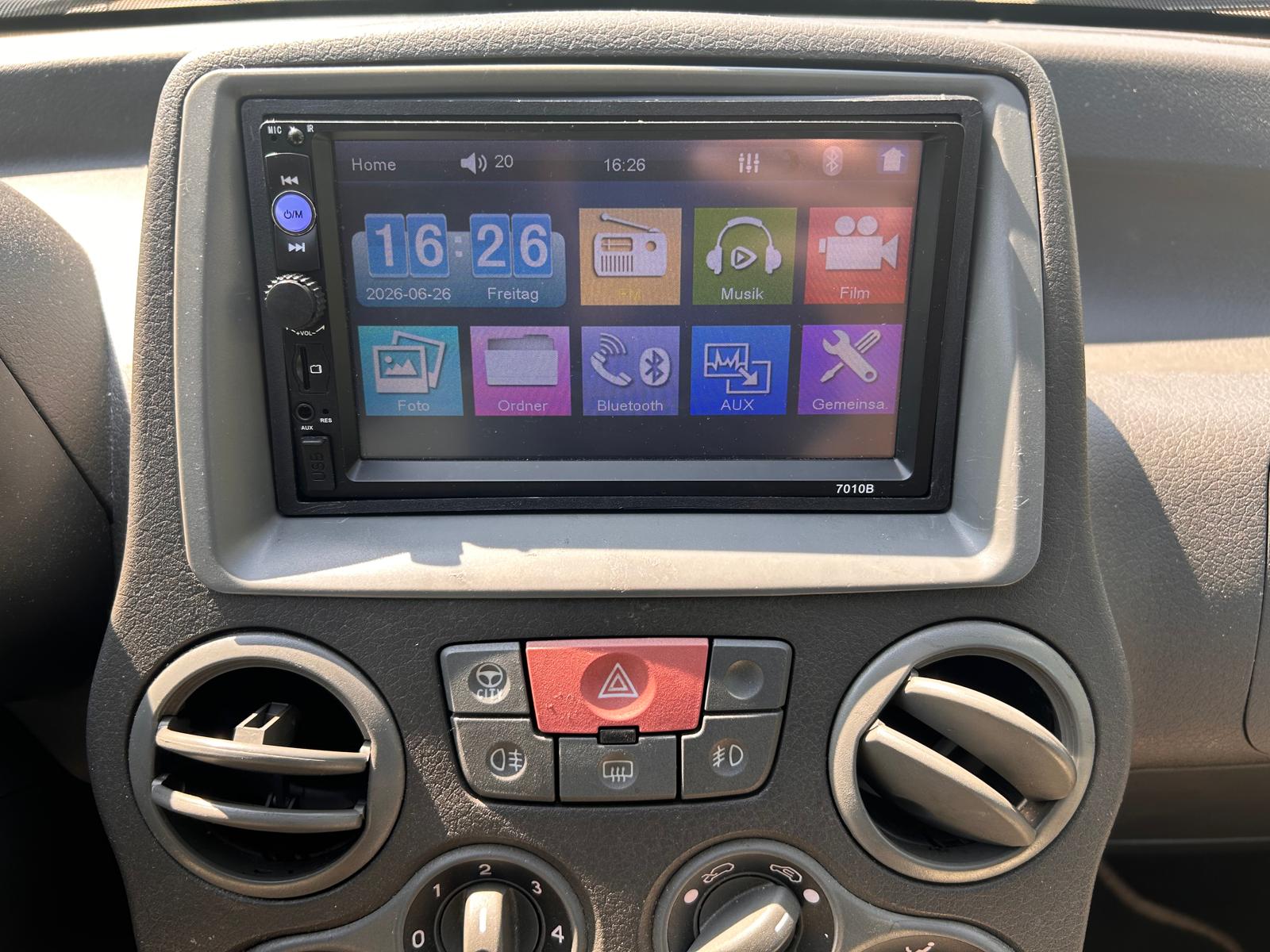 FIAT Panda 1.2 Emotion-image-21