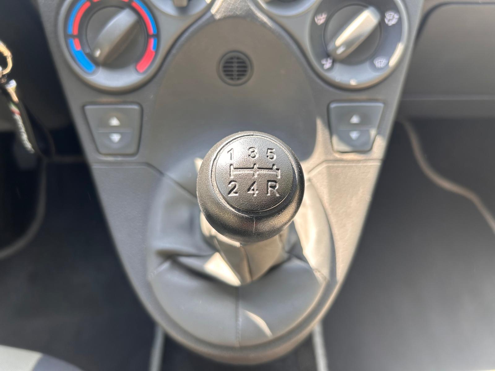 FIAT Panda 1.2 Emotion-image-19