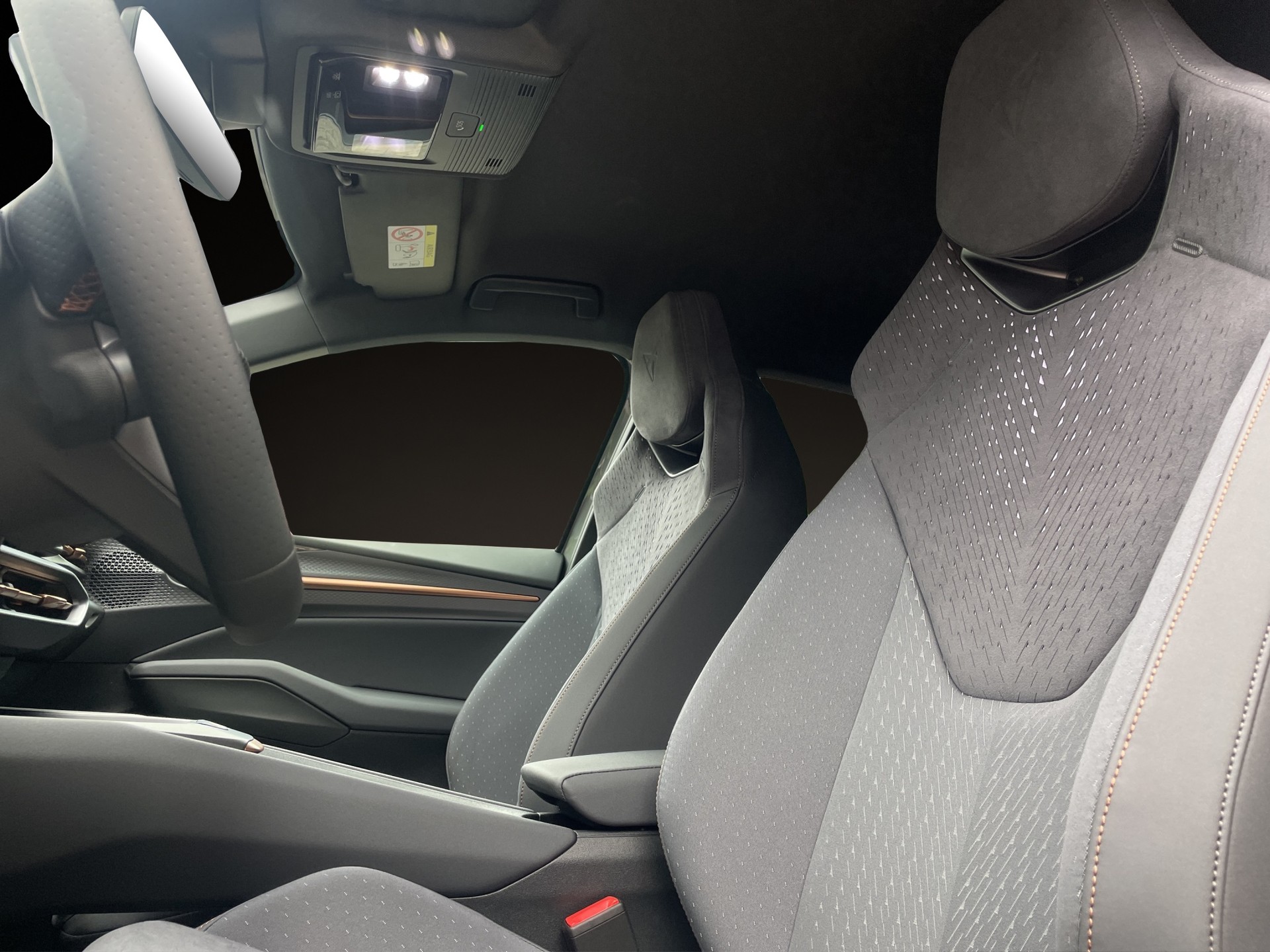 CUPRA Raval 52 kWh Dynamic+ Launch Edition-image-8