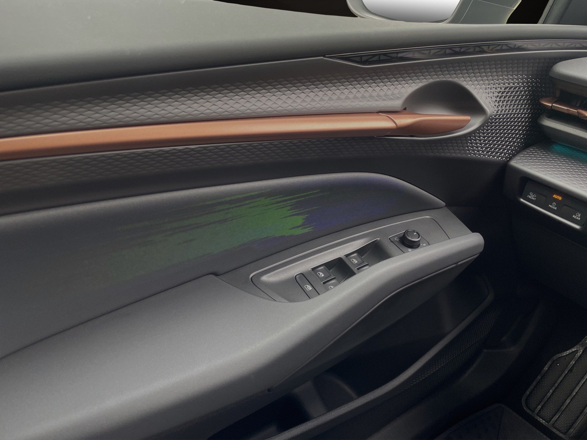 CUPRA Raval 52 kWh Dynamic+ Launch Edition-image-11
