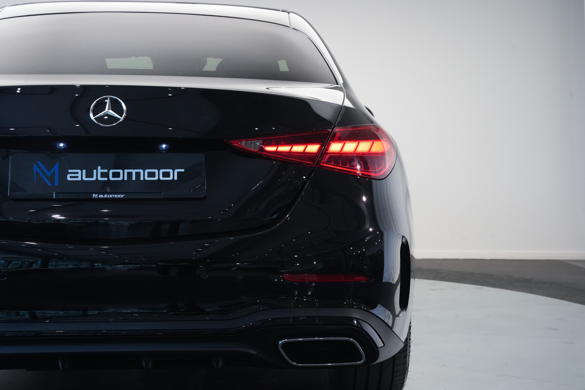 MERCEDES-BENZ C 300e 4Matic AMG Line *CH-Fahrzeug*-image-36