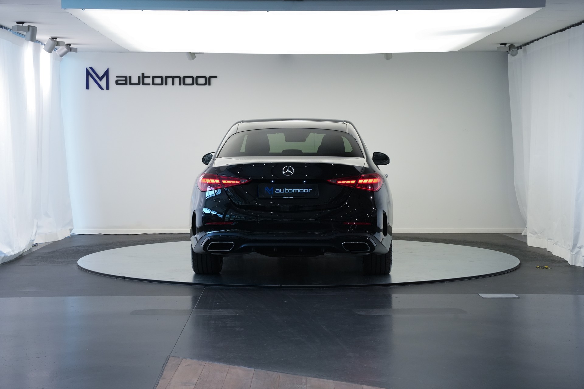 MERCEDES-BENZ C 300e 4Matic AMG Line *CH-Fahrzeug*-image-5
