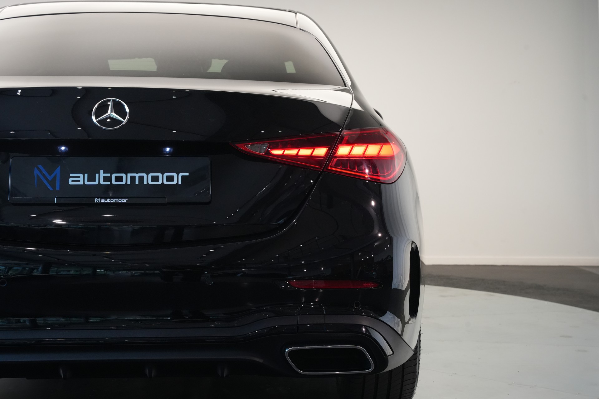 MERCEDES-BENZ C 300e 4Matic AMG Line *CH-Fahrzeug*-image-33
