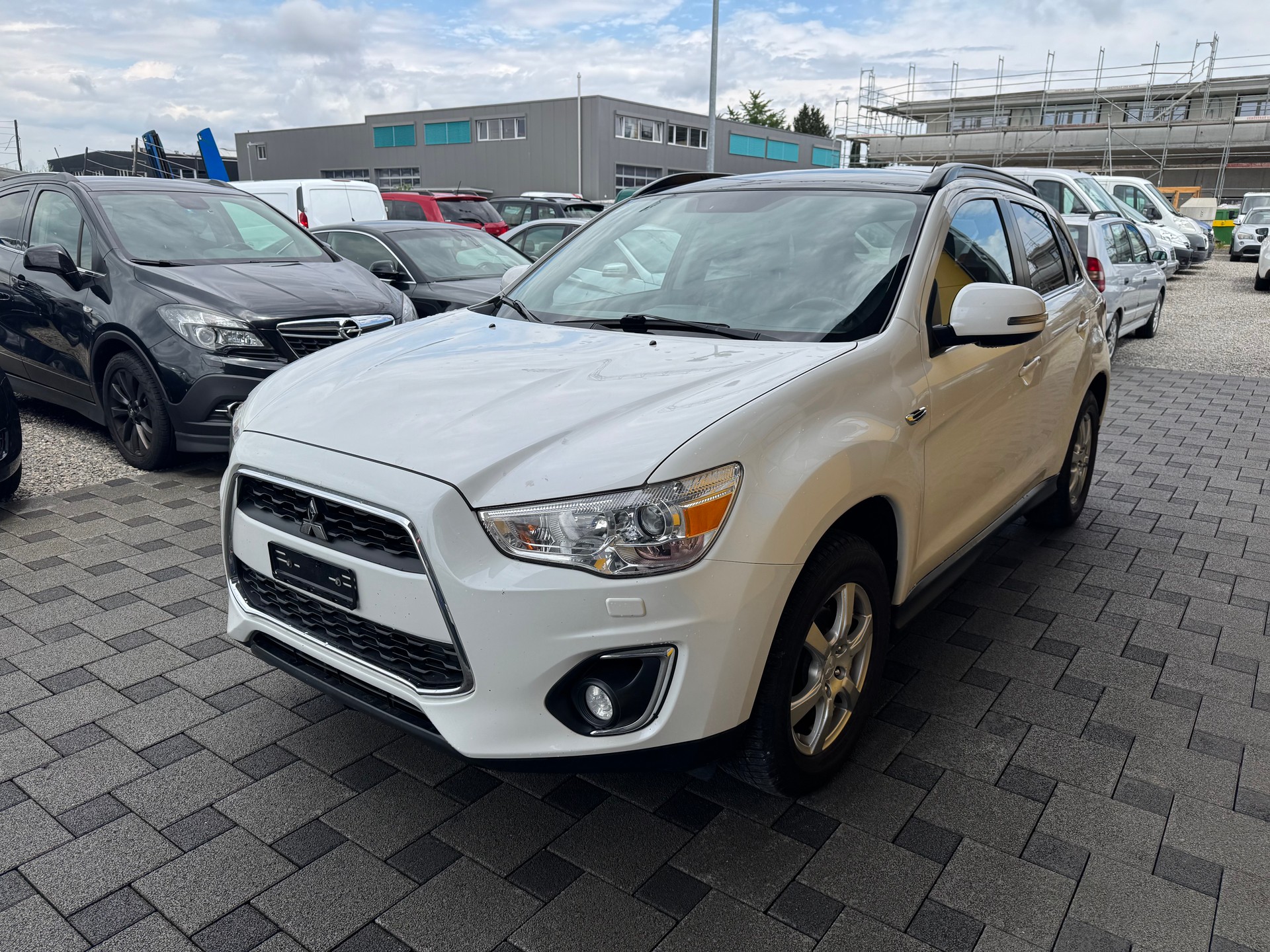 MITSUBISHI ASX 2.2 DID Navigator 4WD Automatic-image-0