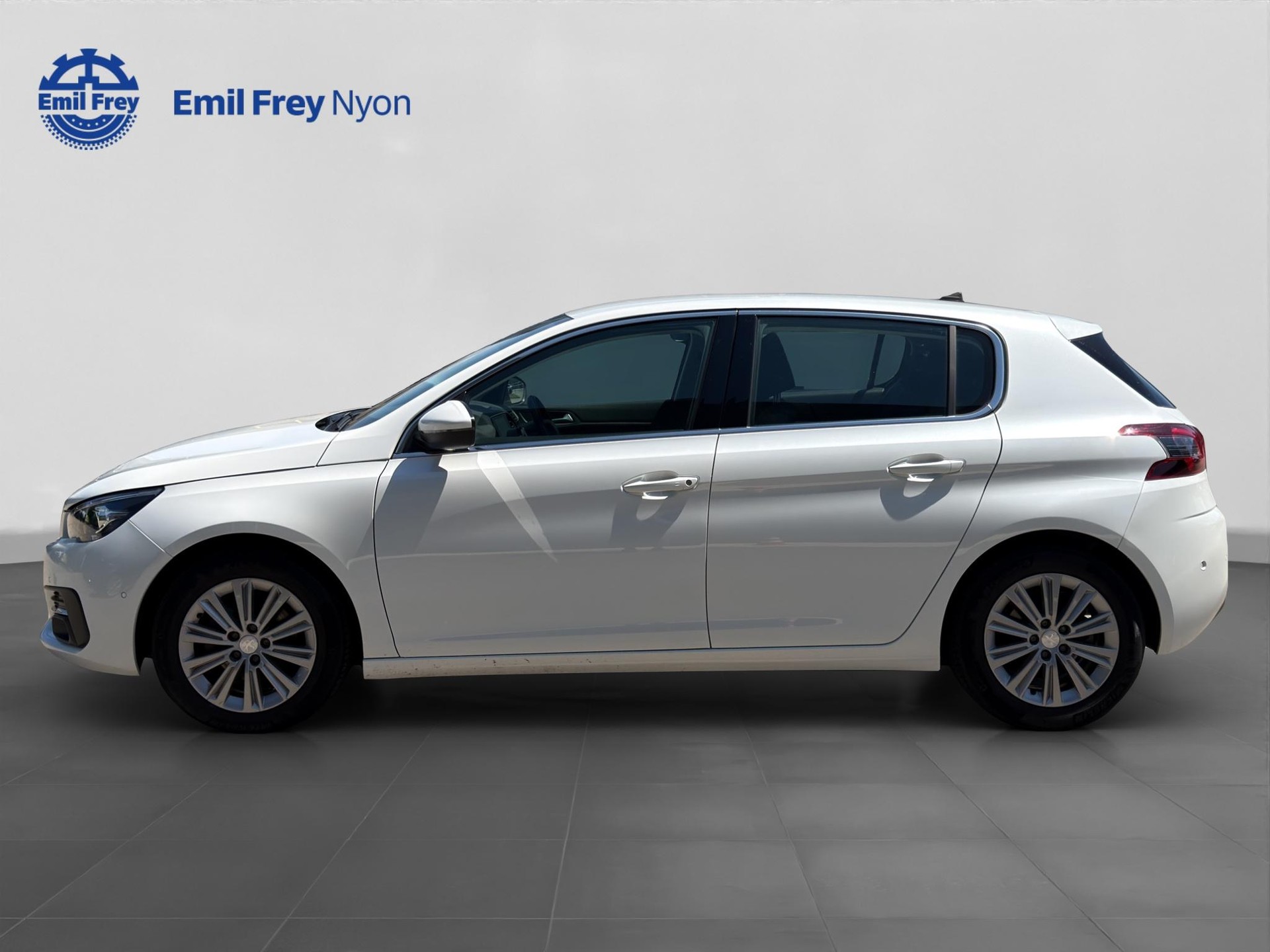 PEUGEOT 308 1.2 PureTech 130 Allure S/S-image-1