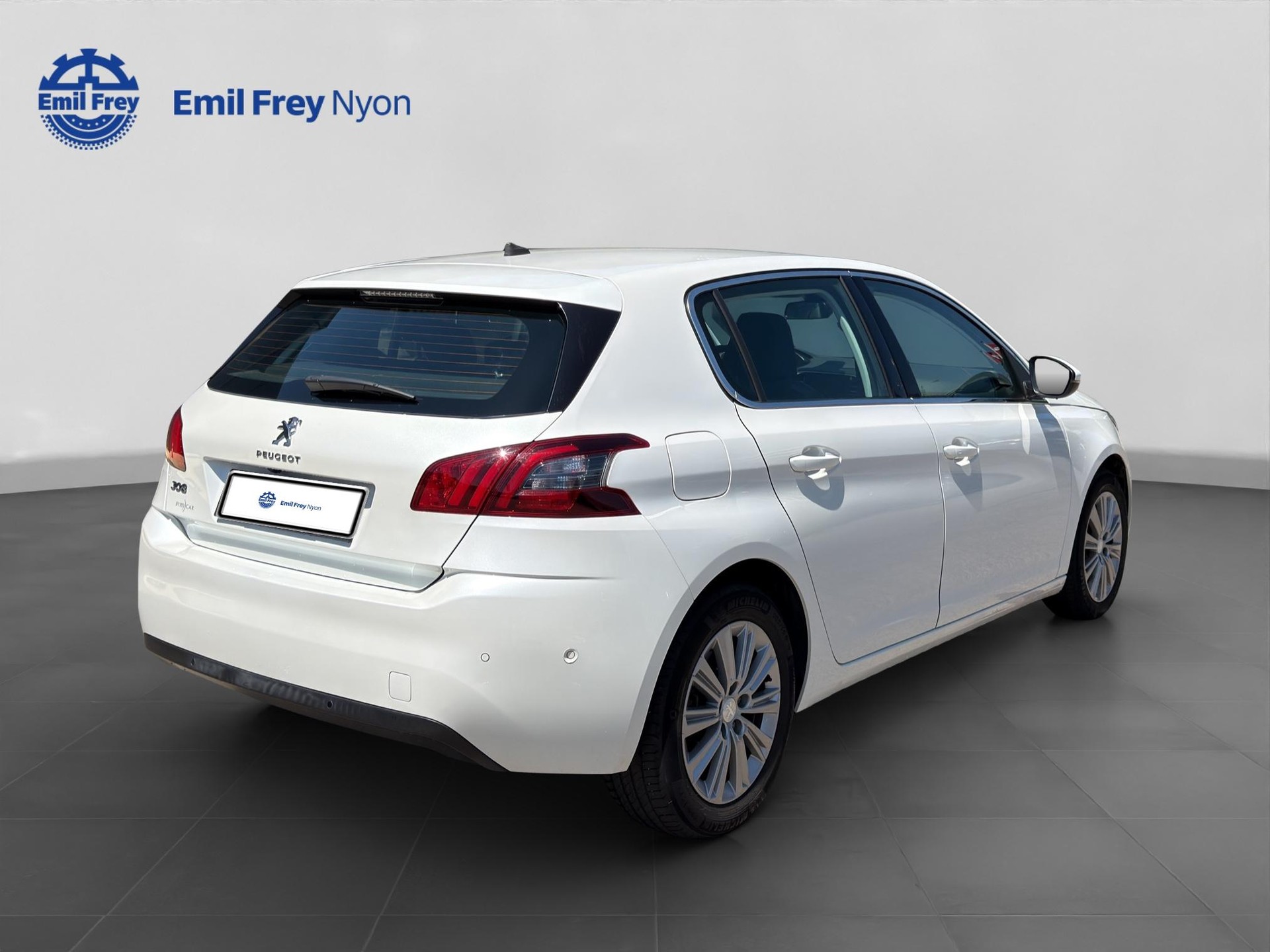 PEUGEOT 308 1.2 PureTech 130 Allure S/S-image-2