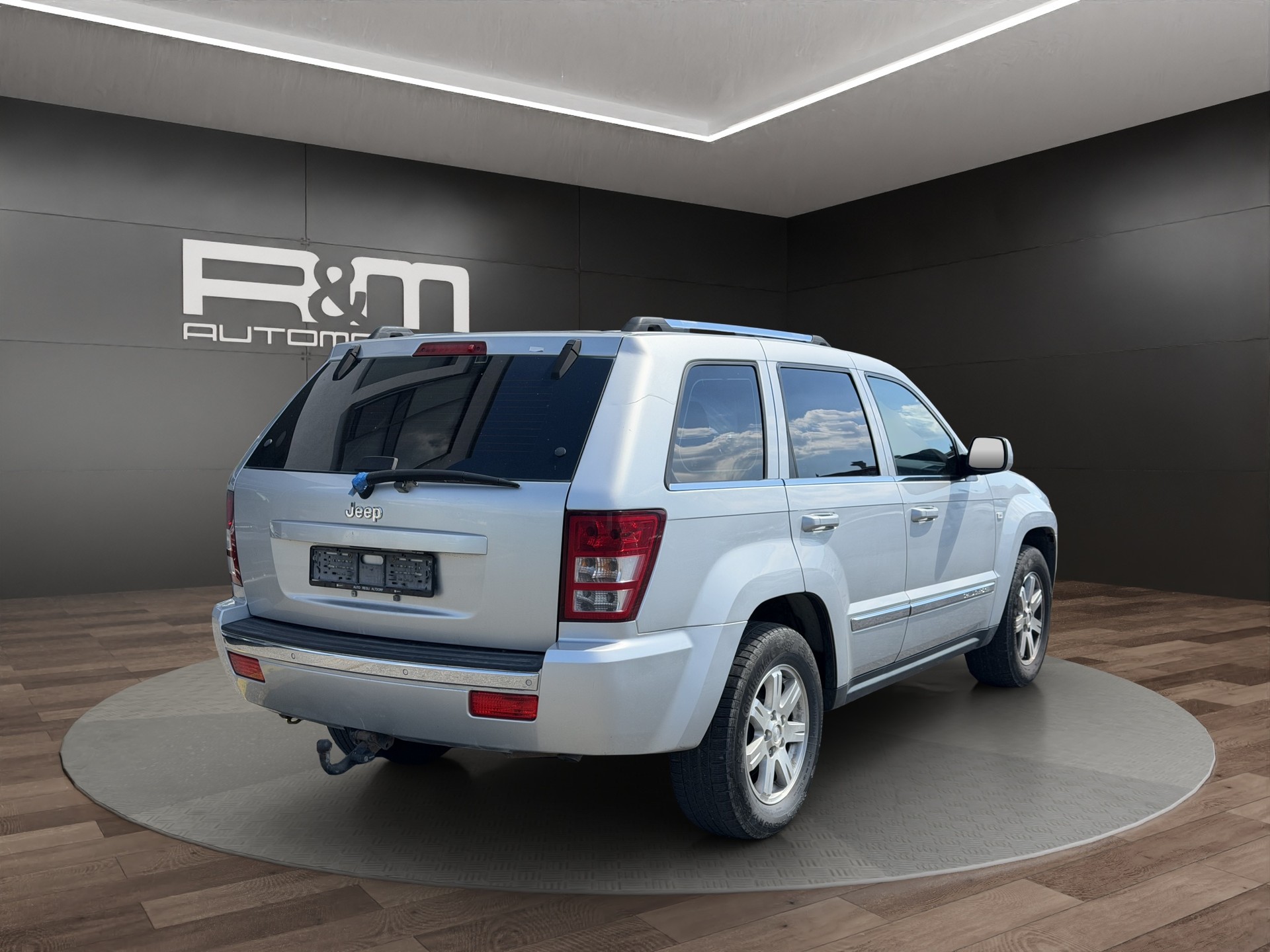 JEEP Grand Cherokee 3.0 CRD Laredo Automatic-image-3