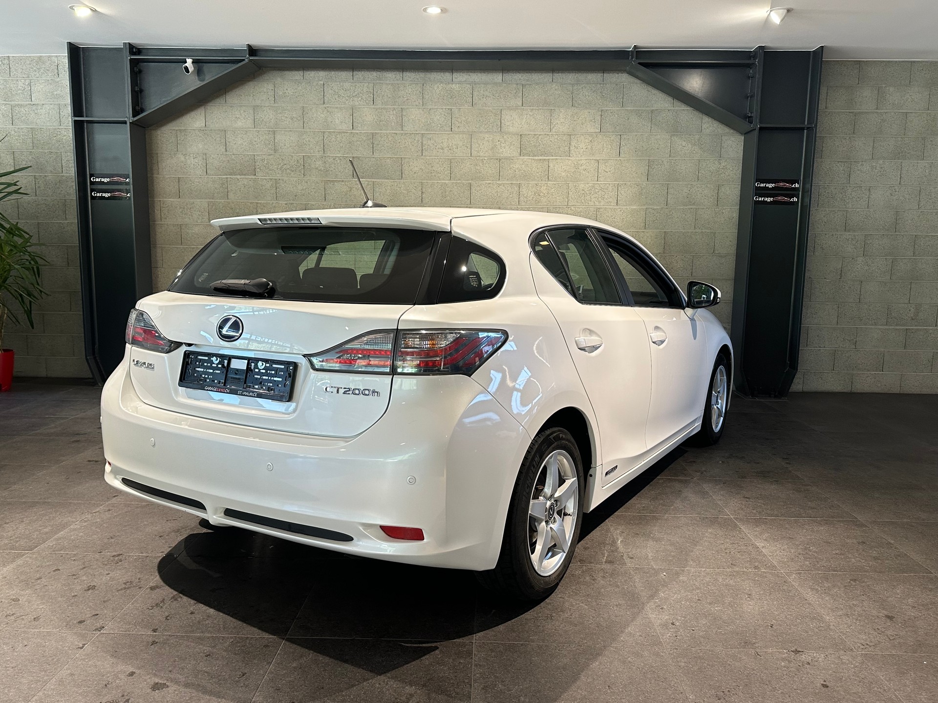 LEXUS CT 200h 1.8 comfort-image-4