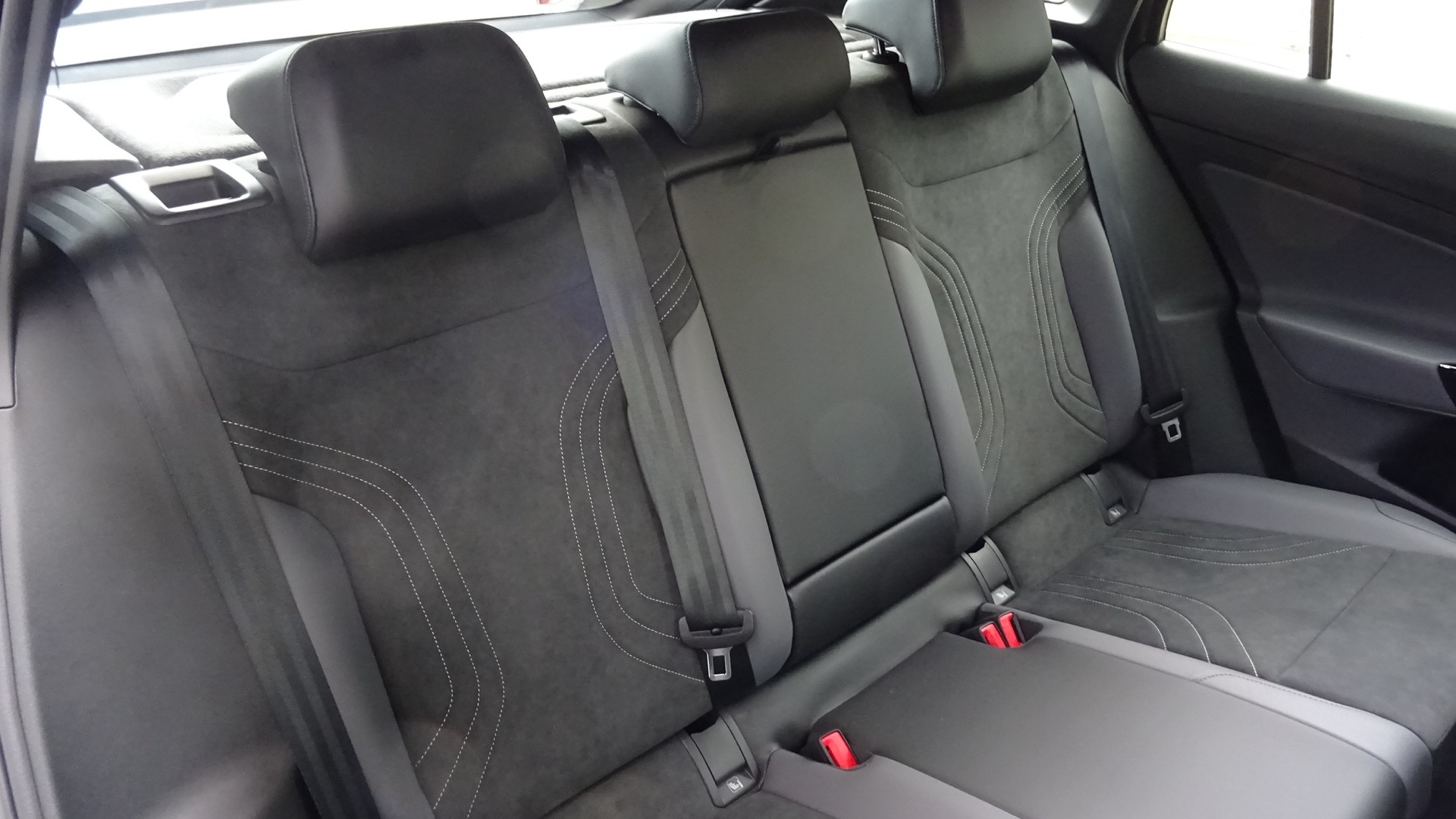 VW ID.5 Pro Performance 77 kWh-image-5