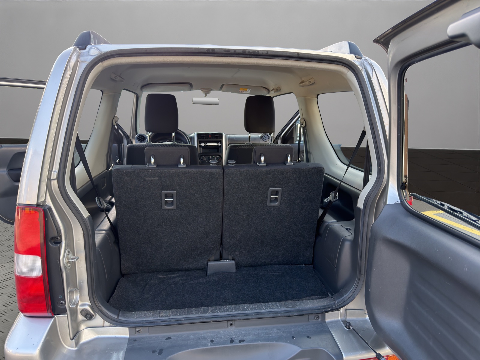 SUZUKI Jimny 1.3 16V Compact Top Automatic-image-17