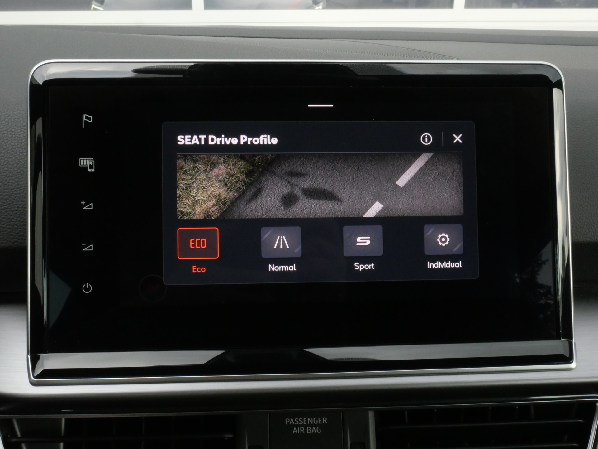 SEAT Tarraco 1.4 e-HYBRID DSG Move FR *CH-Auto, 4 J. Garantie*-image-25