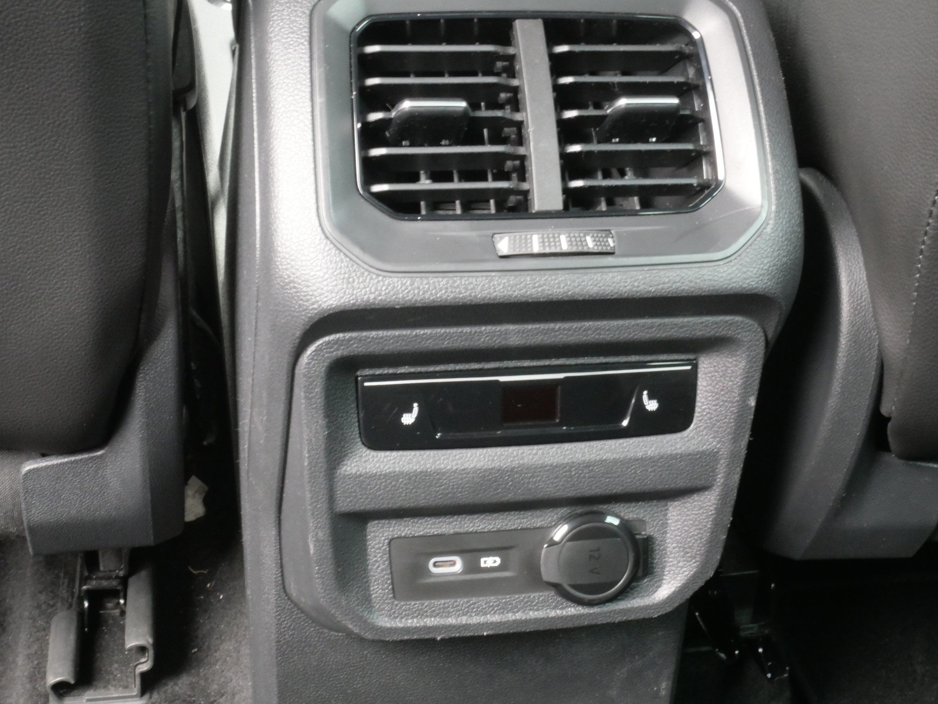 SEAT Tarraco 1.4 e-HYBRID DSG Move FR *CH-Auto, 4 J. Garantie*-image-9