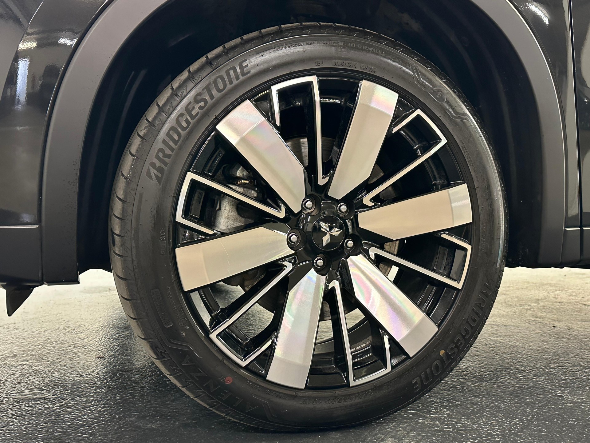 MITSUBISHI Outlander 2.4 PHEV Intense 4x4-image-10