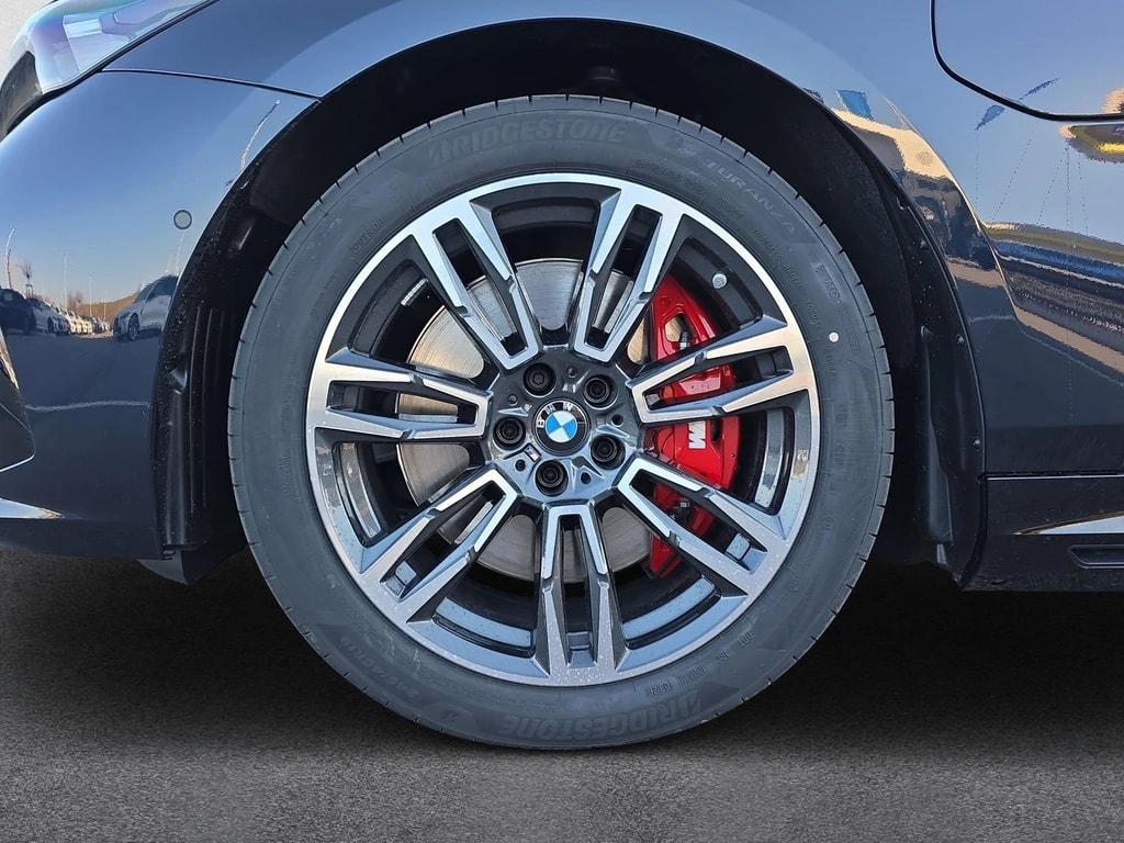 BMW 550e xDrive M Sport Pro Steptronic-image-8