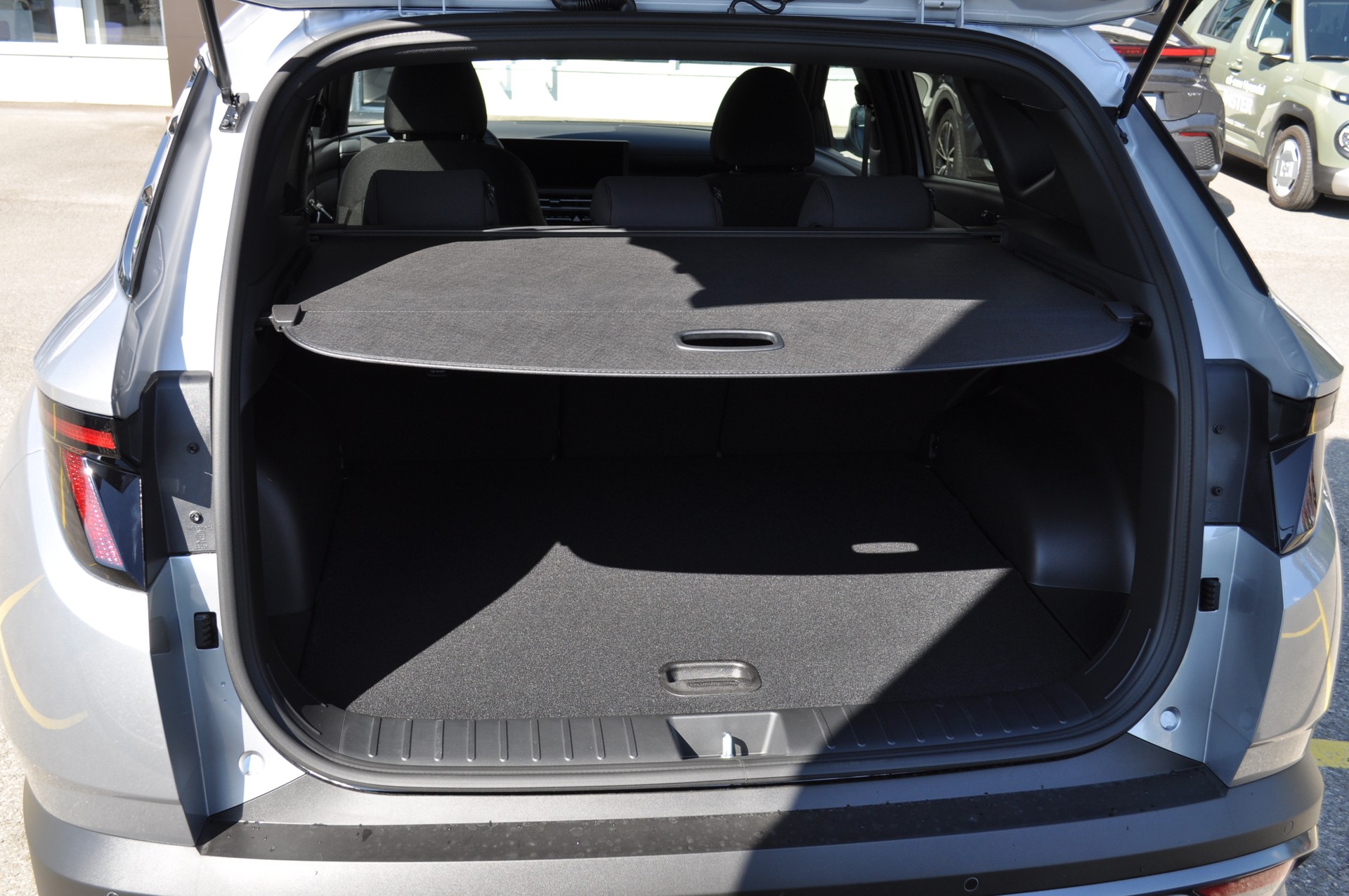 HYUNDAI Tucson 1.6 TGDI HEV Origo Black Line 4WD-image-6