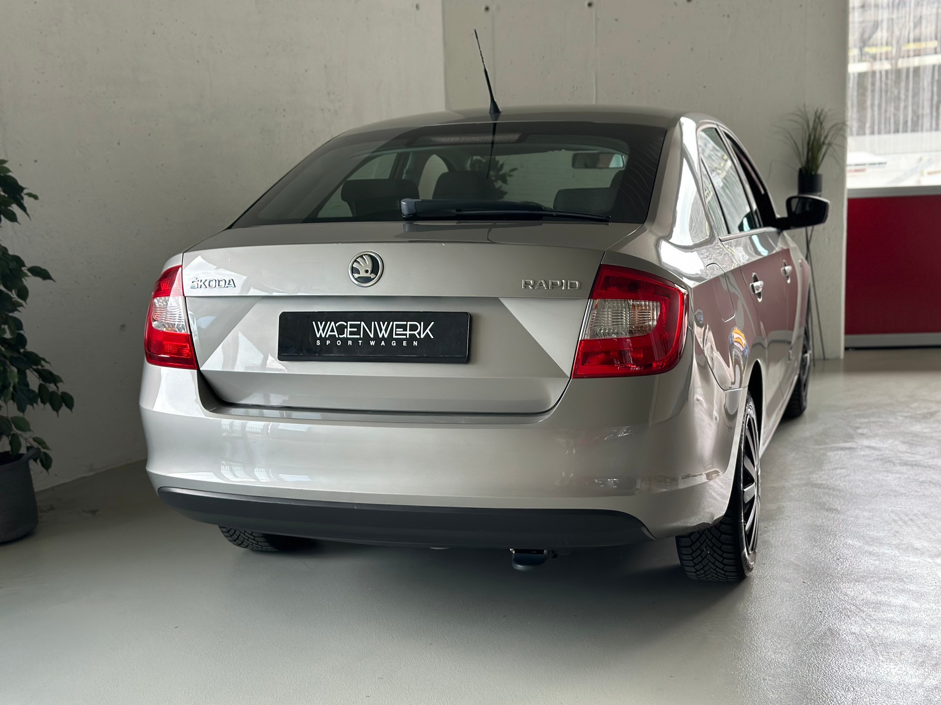 SKODA Rapid 1.2 TSI Active-image-4