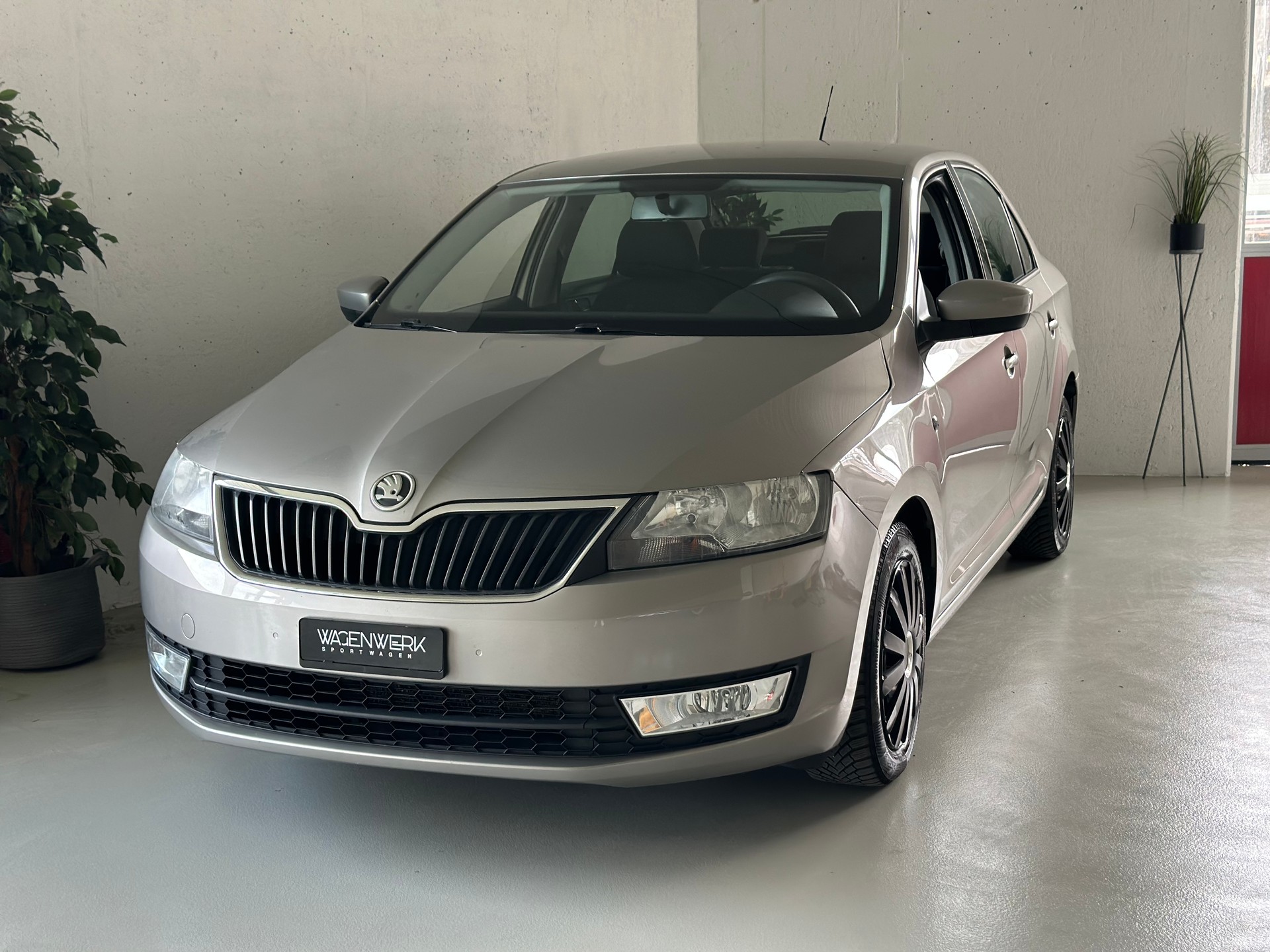 SKODA Rapid 1.2 TSI Active-image-1