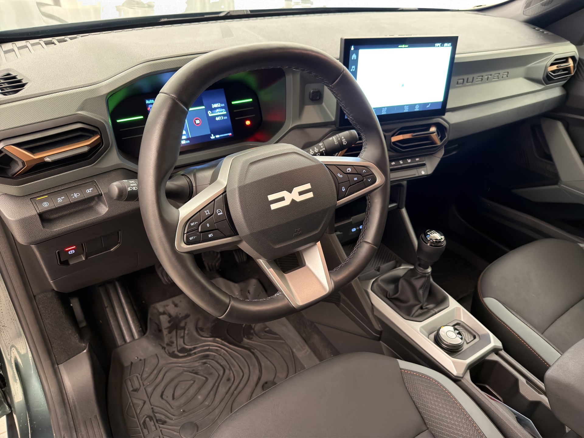 DACIA Duster 1.2 TCe Extreme 4WD-image-14