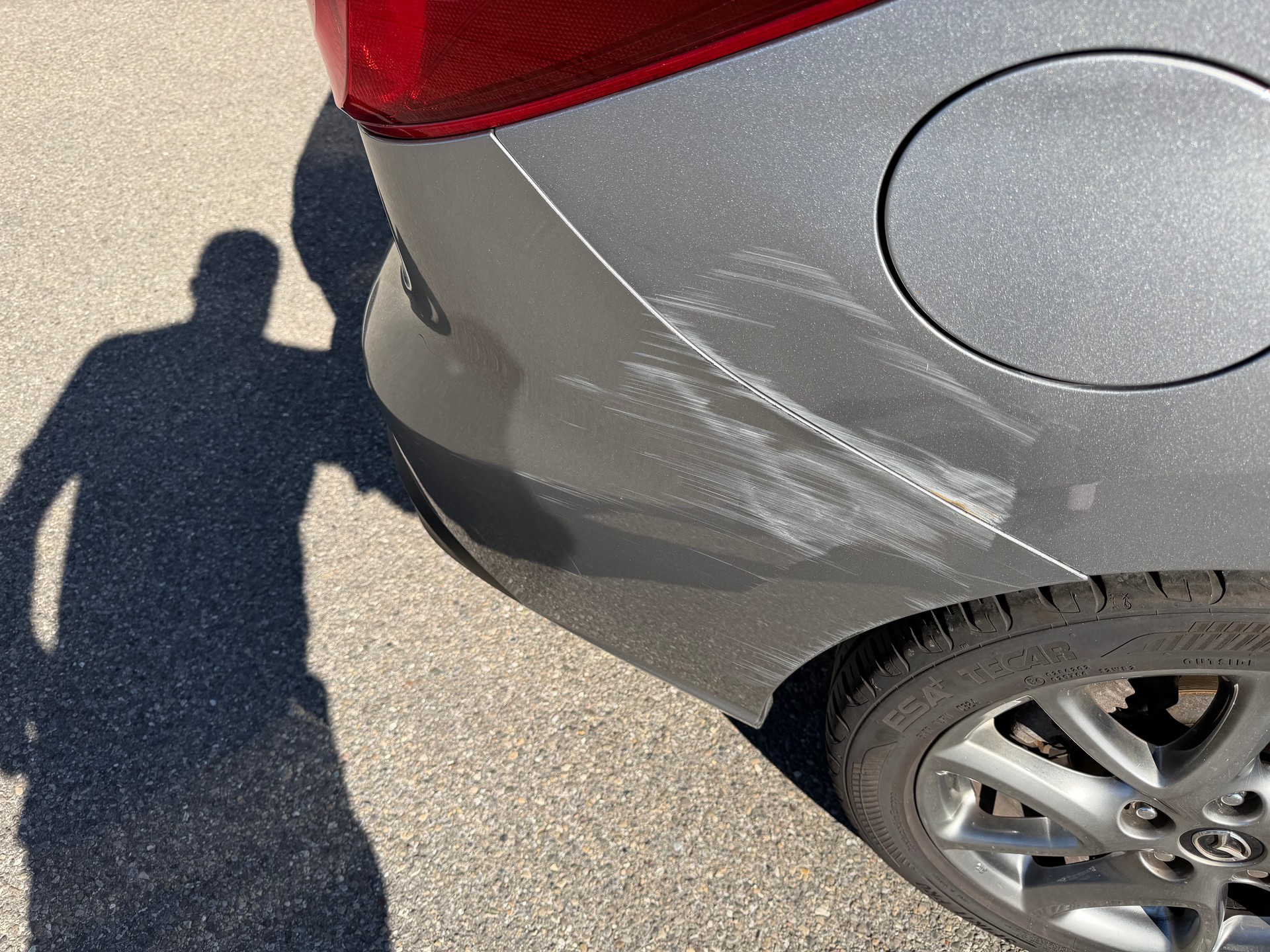 MAZDA 5 2.0 16V Voila ma Suisse Edition+ Activematic-image-9
