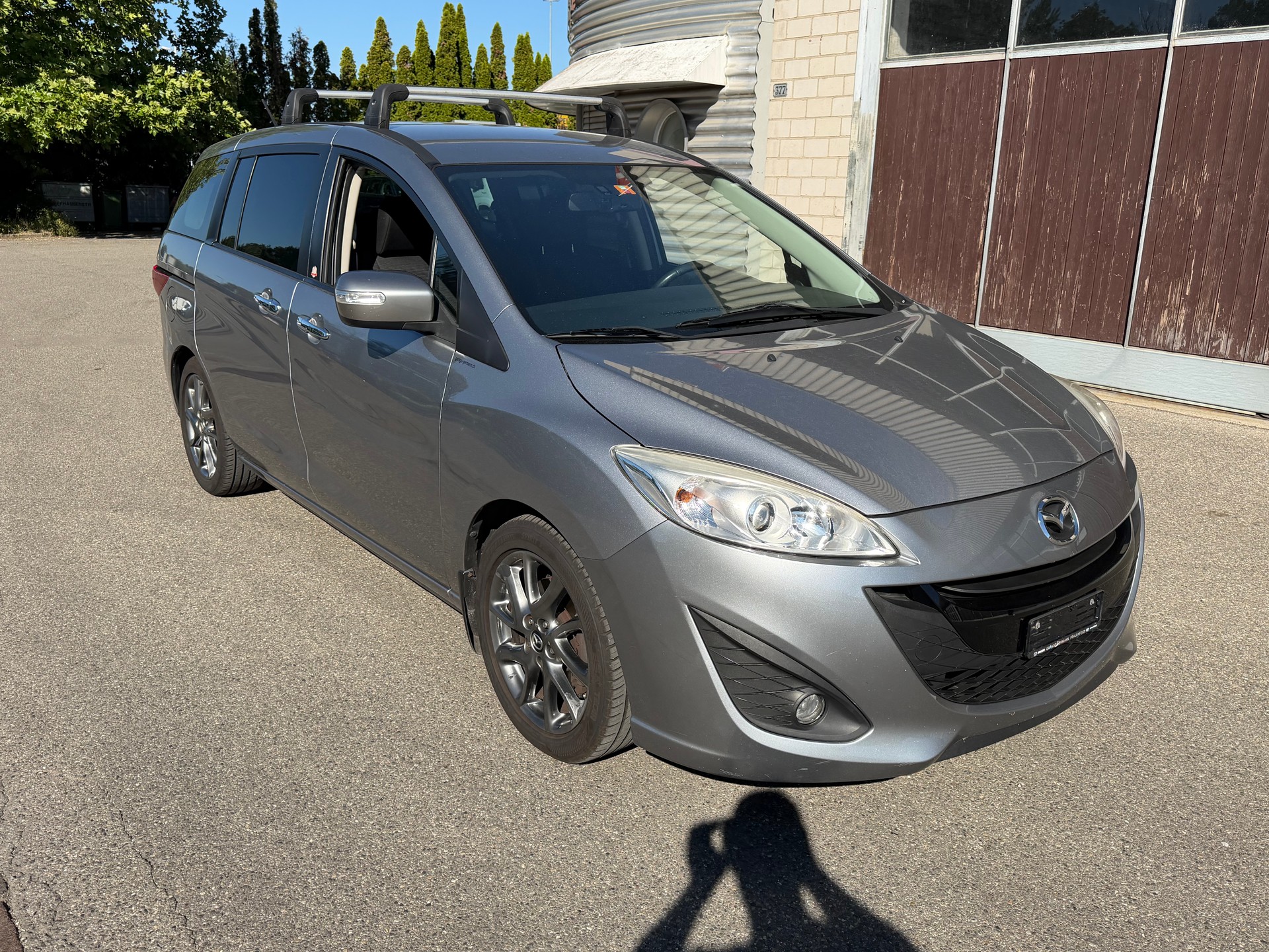 MAZDA 5 2.0 16V Voila ma Suisse Edition+ Activematic-image-3
