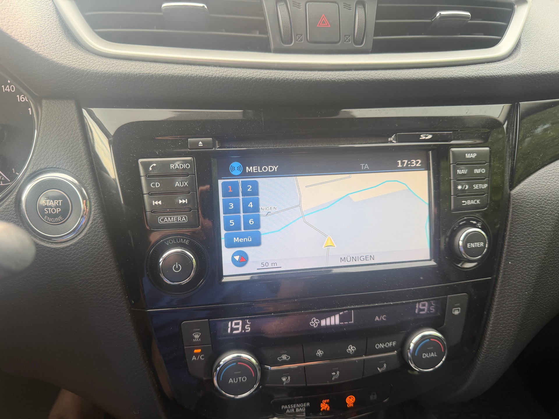 NISSAN Qashqai 1.6 dCi 360° Xtronic CVT-image-7
