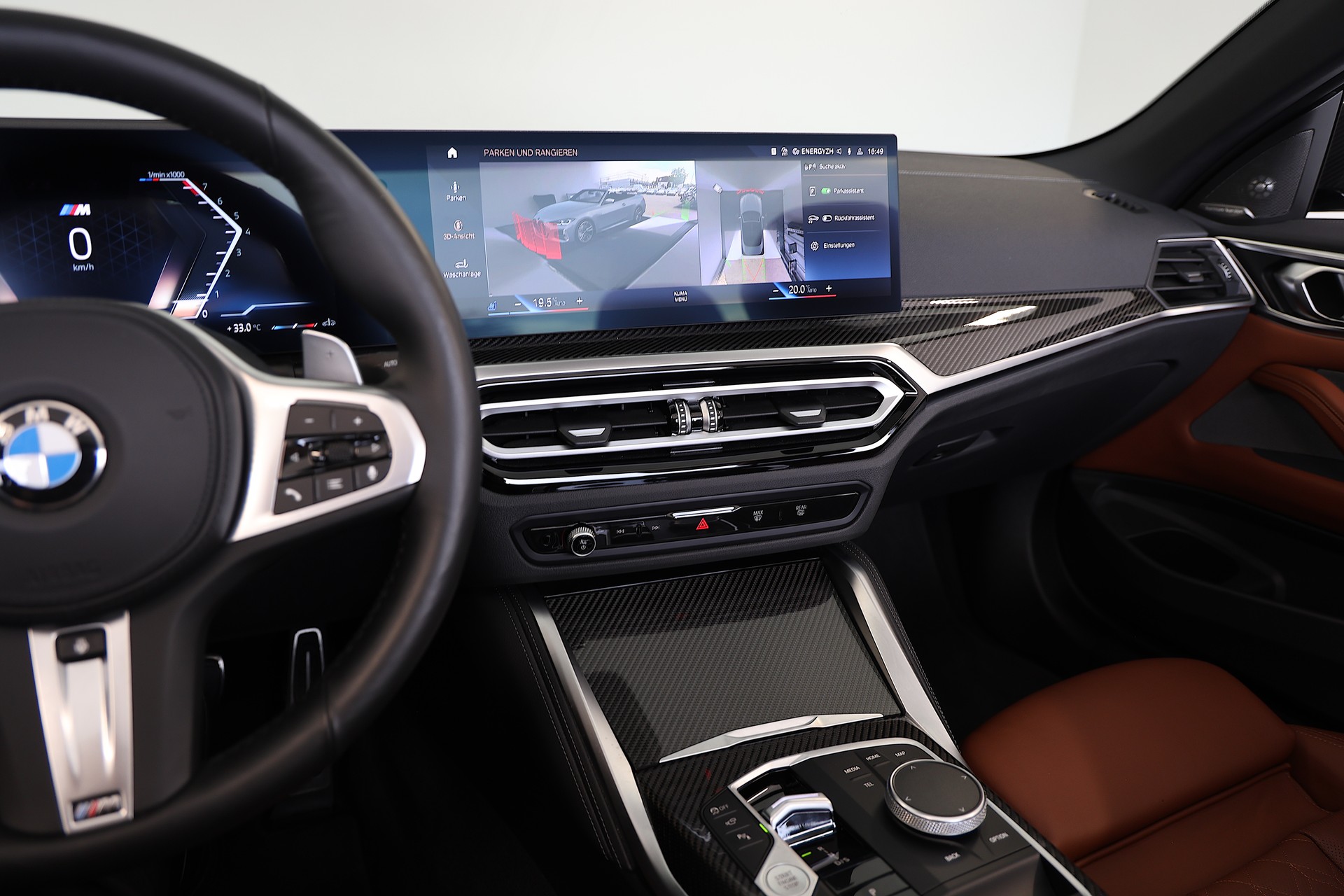 BMW M440i xDrive Cabrio-image-18