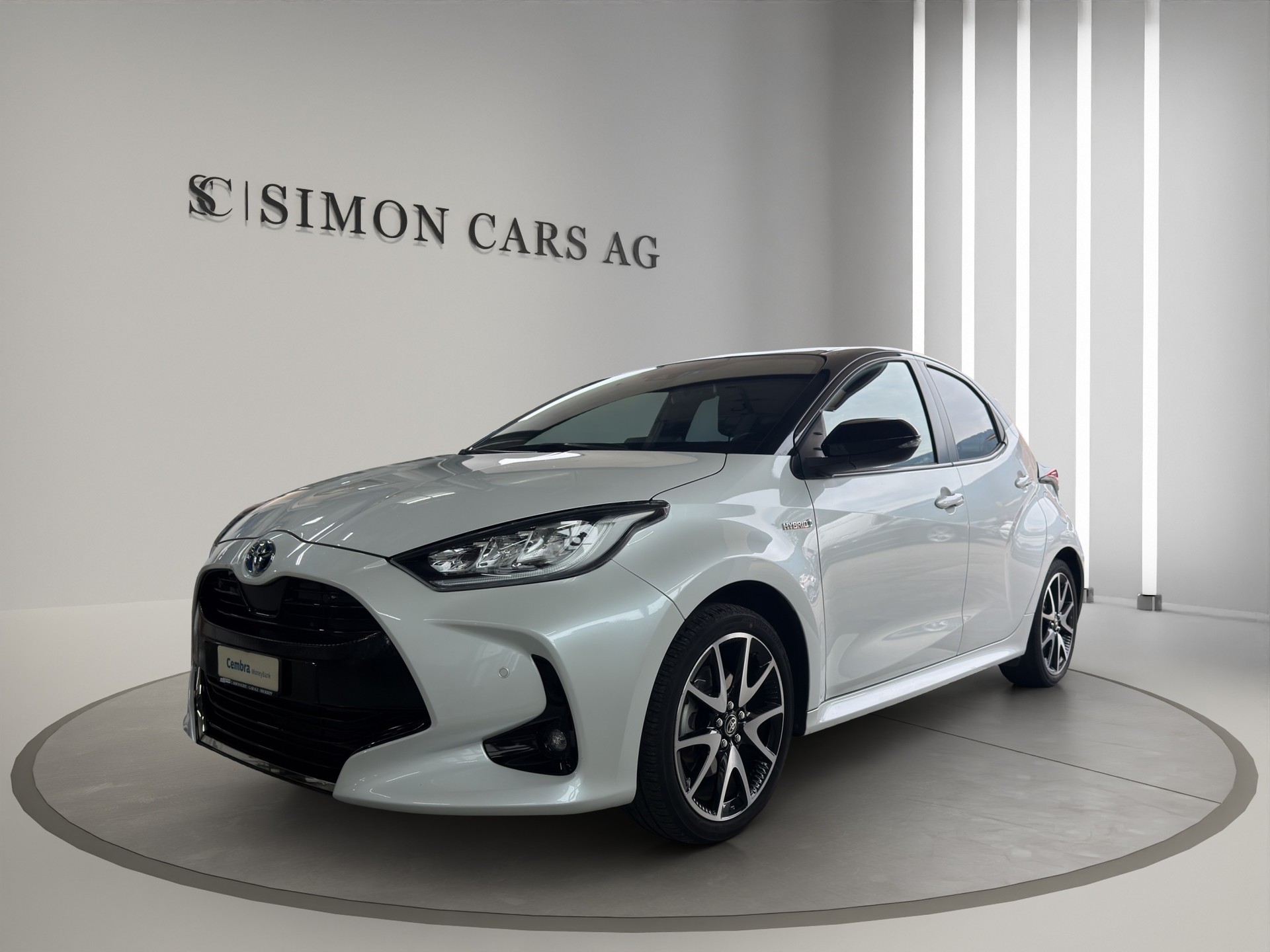TOYOTA Yaris 1.5 Style e-CVT-image-0