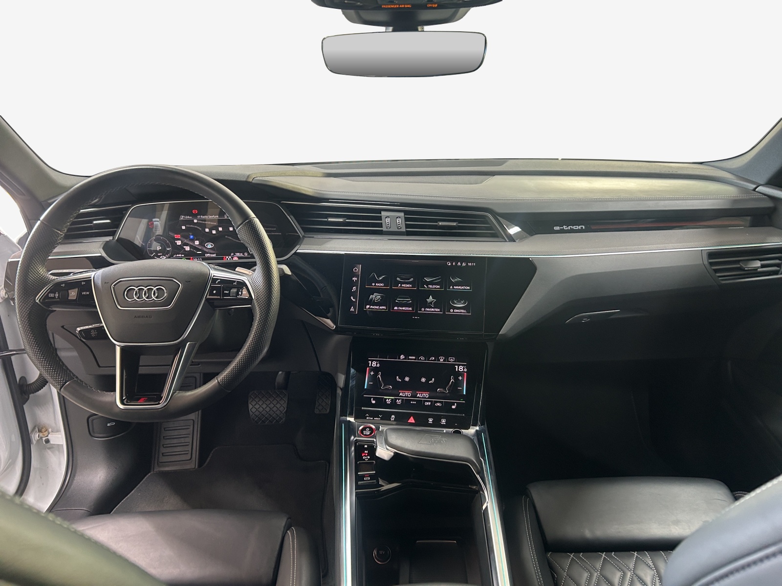 AUDI e-tron S Sportback quattro-image-8