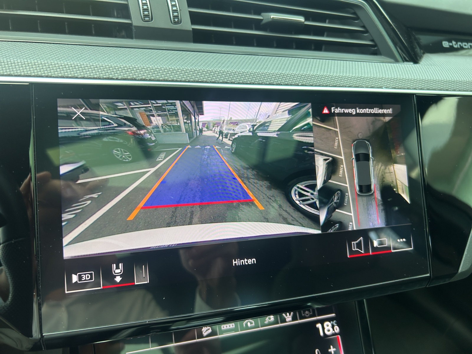 AUDI e-tron S Sportback quattro-image-15