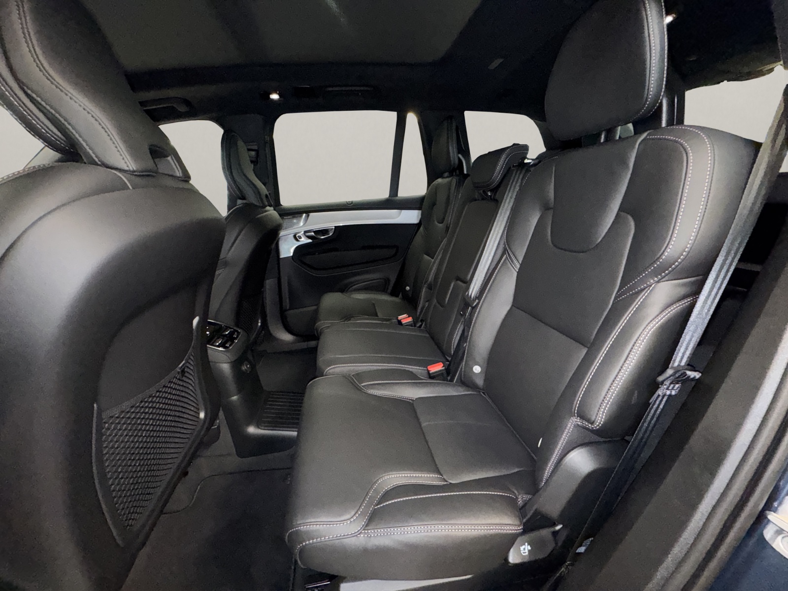 VOLVO XC90 2.0 T8 TE Black Edition eAWD-image-13
